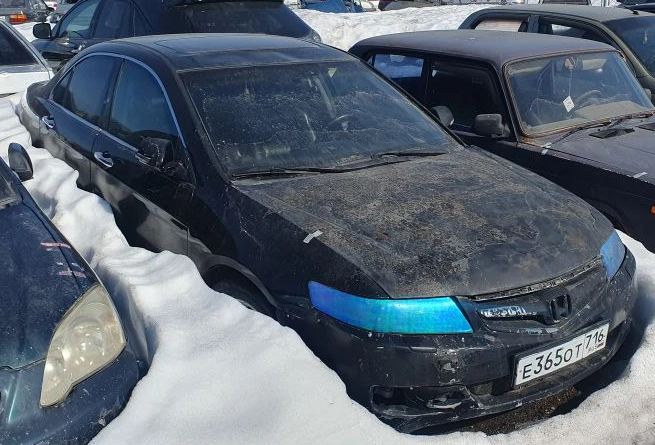 Автомобиль марки Honda АССОRD (365)