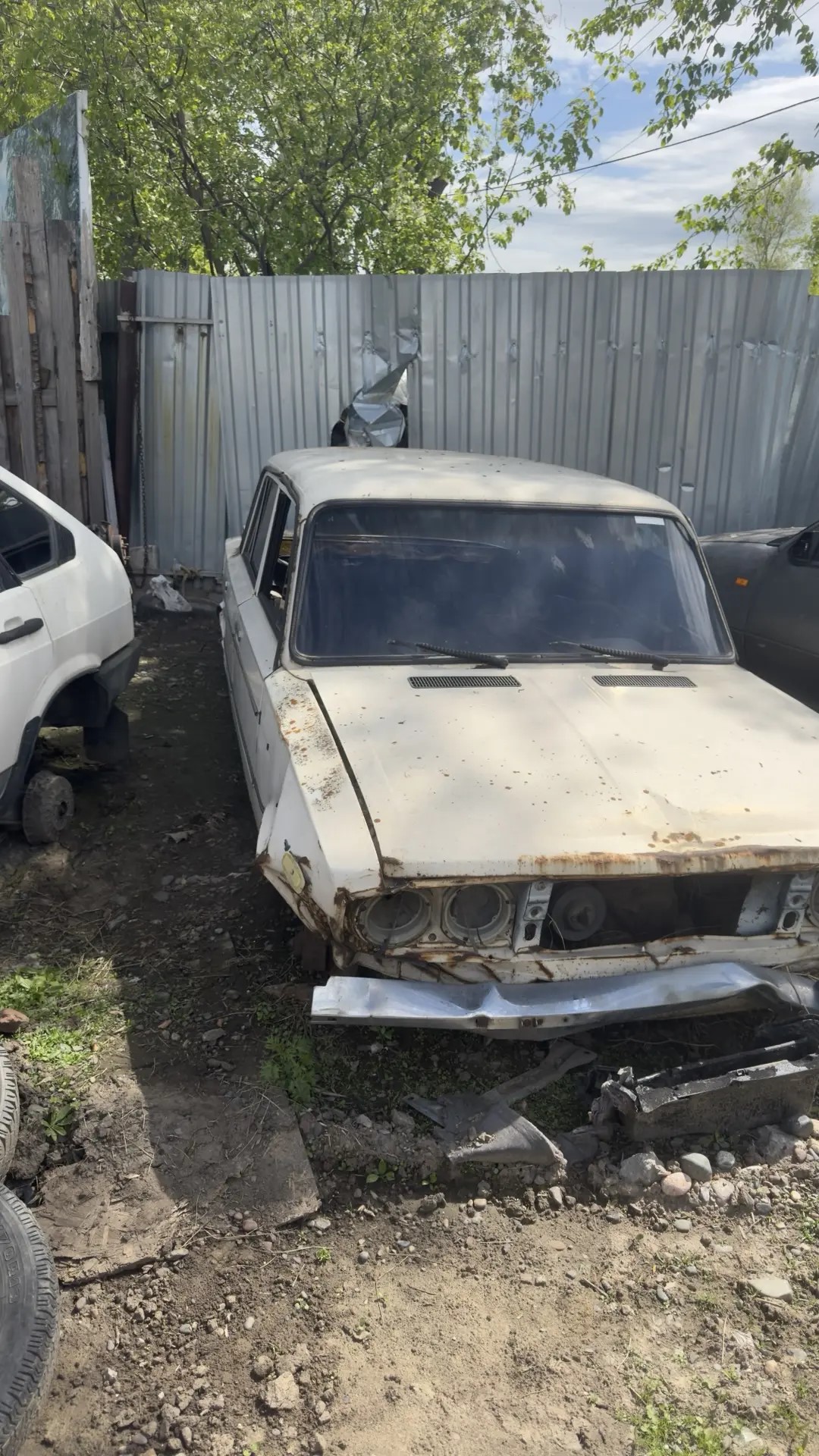 Автомобиль ВАЗ 21063,без г/н (транзитный г/н АА604С24), 1988 г.в., VIN XTA210630K2094669, двигатель № 5308063, цвет белый комплектность и состояние  не проверялась данное имущество обращено в доход государства, находится в г. Красноярск (Документы, ключи отсутствуют)