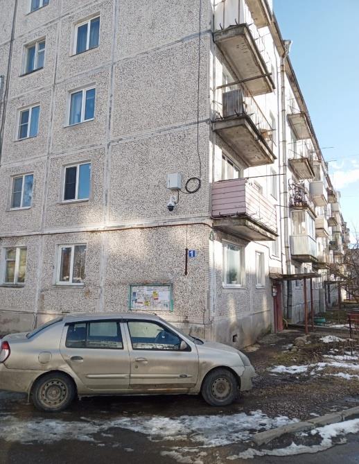 Лот №1 : 1-комнатиая квартира, общей площадью - 29,7 кв.м, с кадастровым номером №47:07:1301002:726, назначение жилое, наименование: квартира, расположенная на 4-м этаже по адресу: Российская Федерация, Ленинградская область, Всеволожский муниципальный район, Куйвозовское сельское поселение, поселок Заводской, дом №1, квартира №13