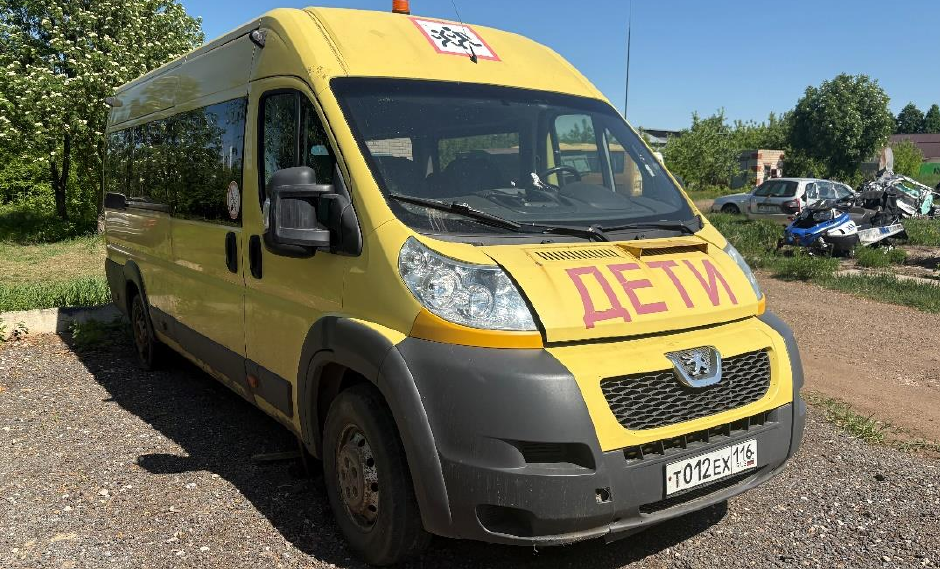 Автобус 222335 (PEUGEOT BOXER).