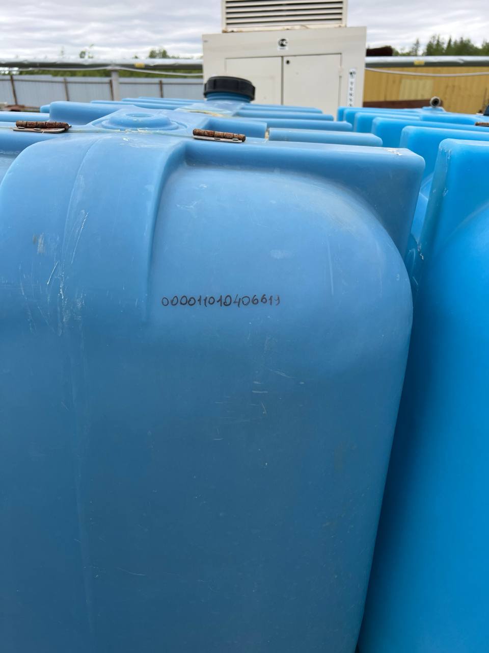 Емкость чистой воды 2м3