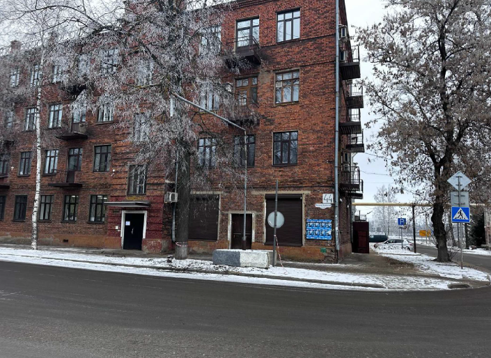 Имущество, находящееся в собственности Ярославской области, расположенное по адресу: Ярославская область, г. Рыбинск, ул. Большая Казанская, д. 44, с земельным участком