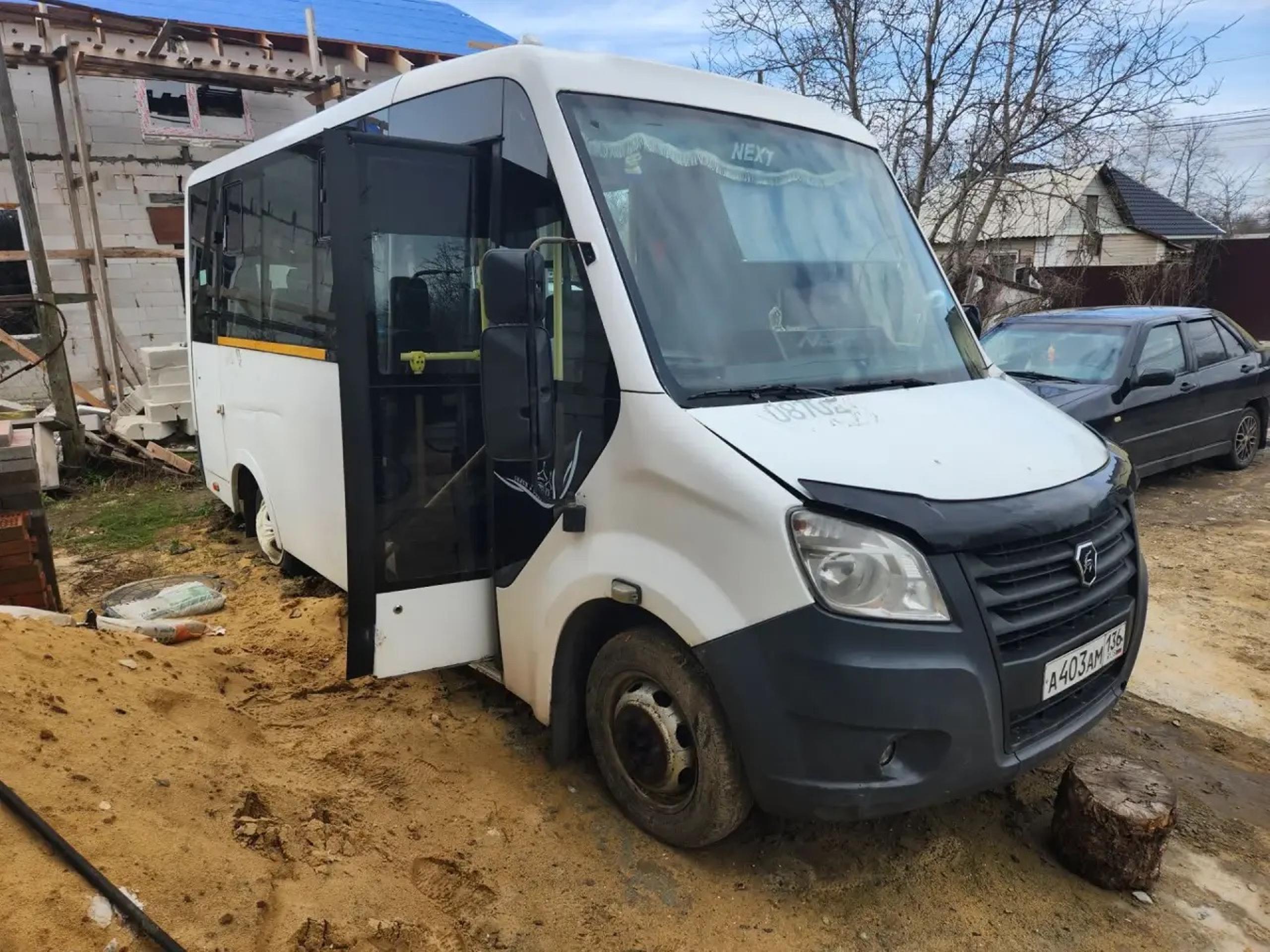 Автобус длиной от 5 и до 8 м. ГАЗ A64R42