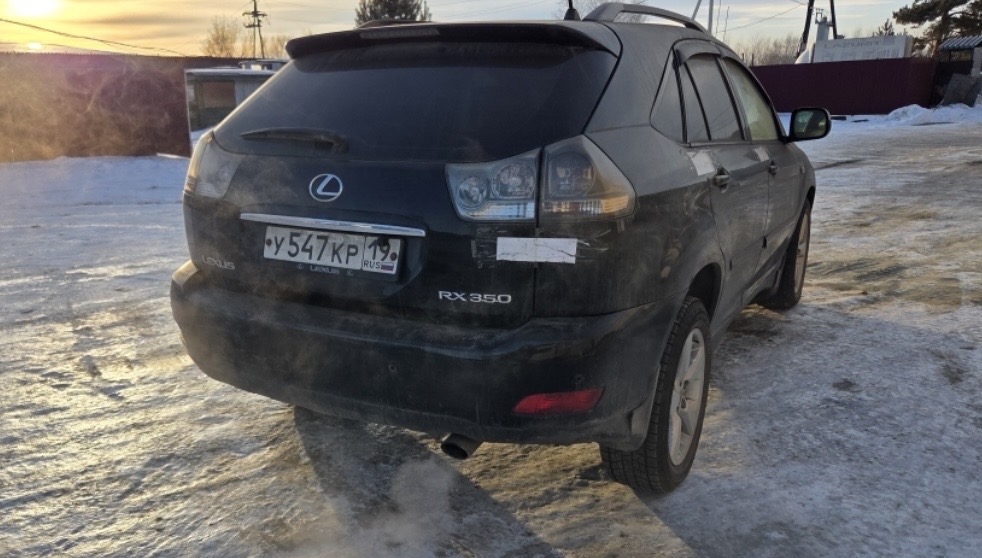 Лот №43 (повторные торги) Легковой автомобиль Лексус РХ350, 2006 г.в., VIN JTJHK31U502010220, цвет черный. Рабочее состояние не проверялось. Должник Погонышев М.И. Обременения: запреты судебного пристава исполнителя на рег. действия. Начальная цена продажи 947580,00 руб. Задаток 142137,00 руб. (пор. 014/Тд)