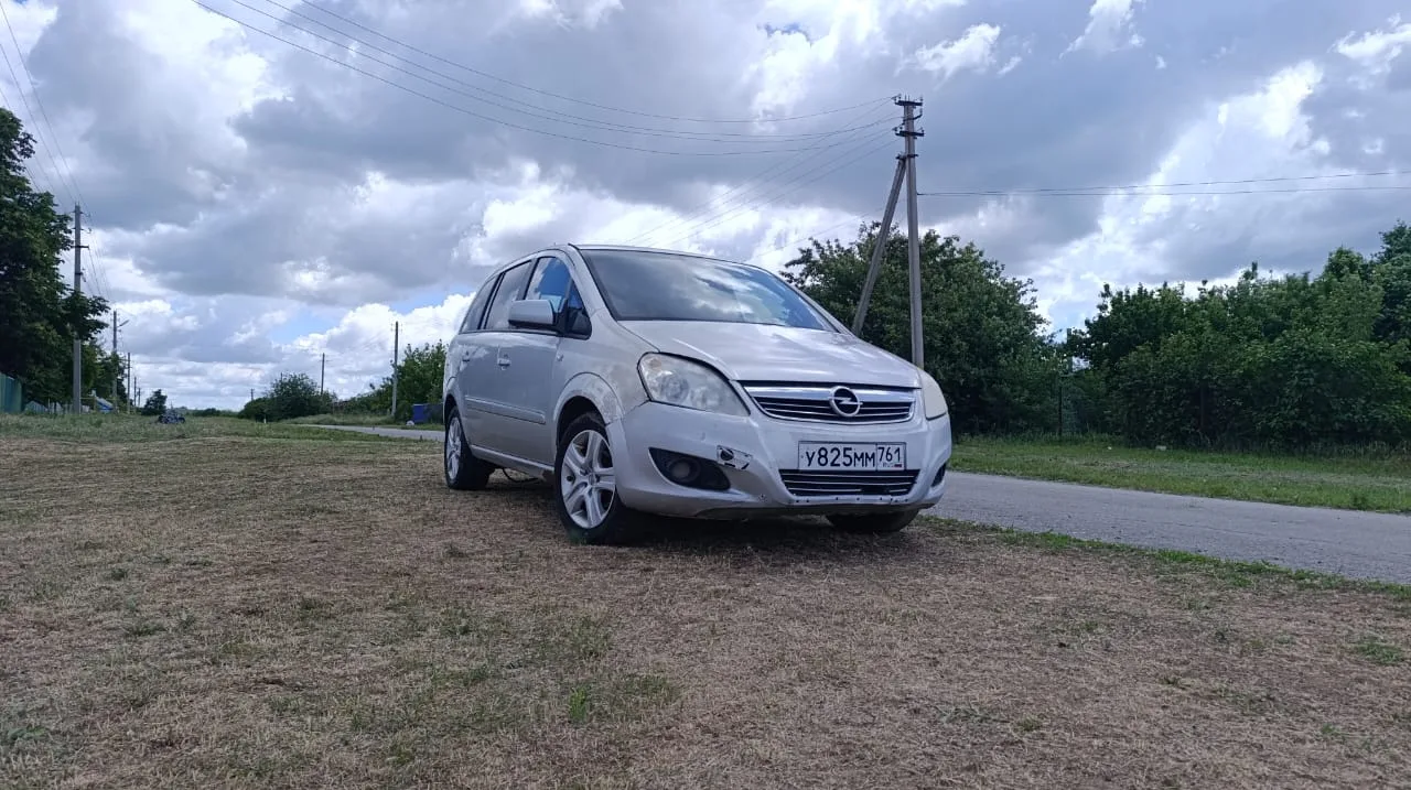Opel zafira