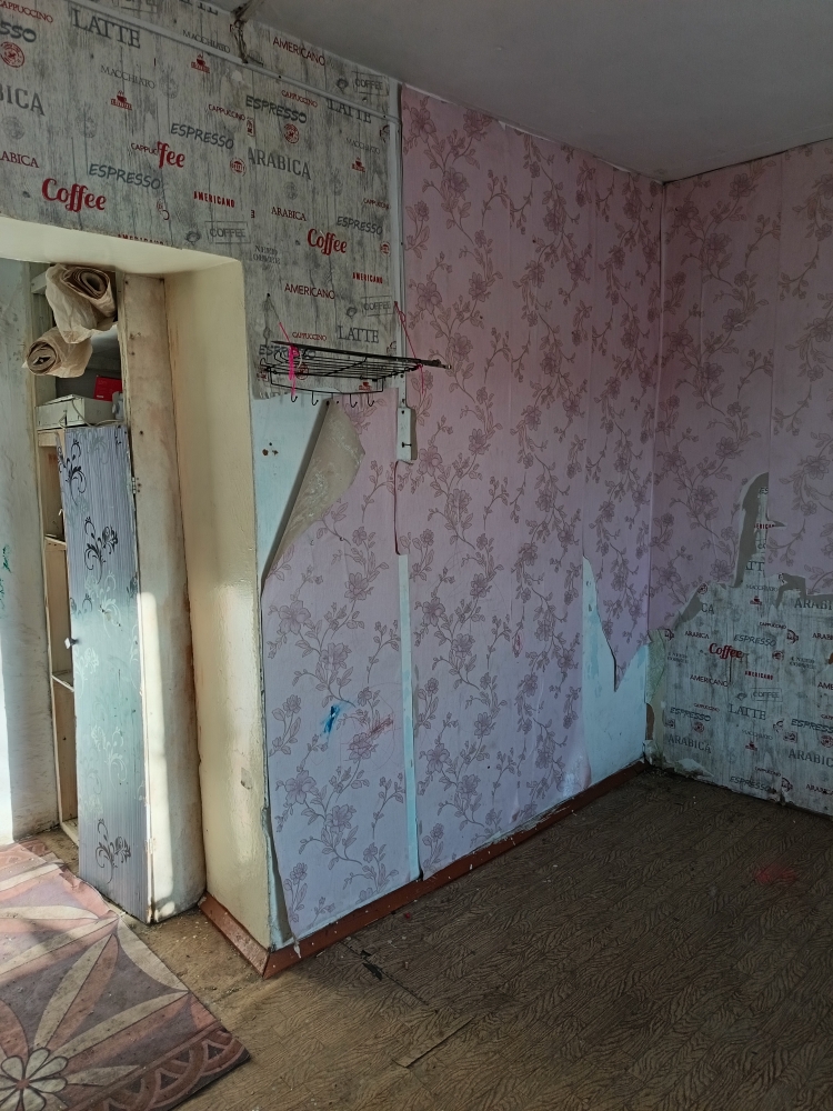 Квартира, назначение: жилое, этаж 1, площадь 37,2 кв.м., кадастровый номер 75:27:140111:59, по адресу: Забайкальский край, муниципальный округ Тунгокоченский, поселок городского типа Вершино-Дарасунский, ул. Лазо, д. 1, кв.3