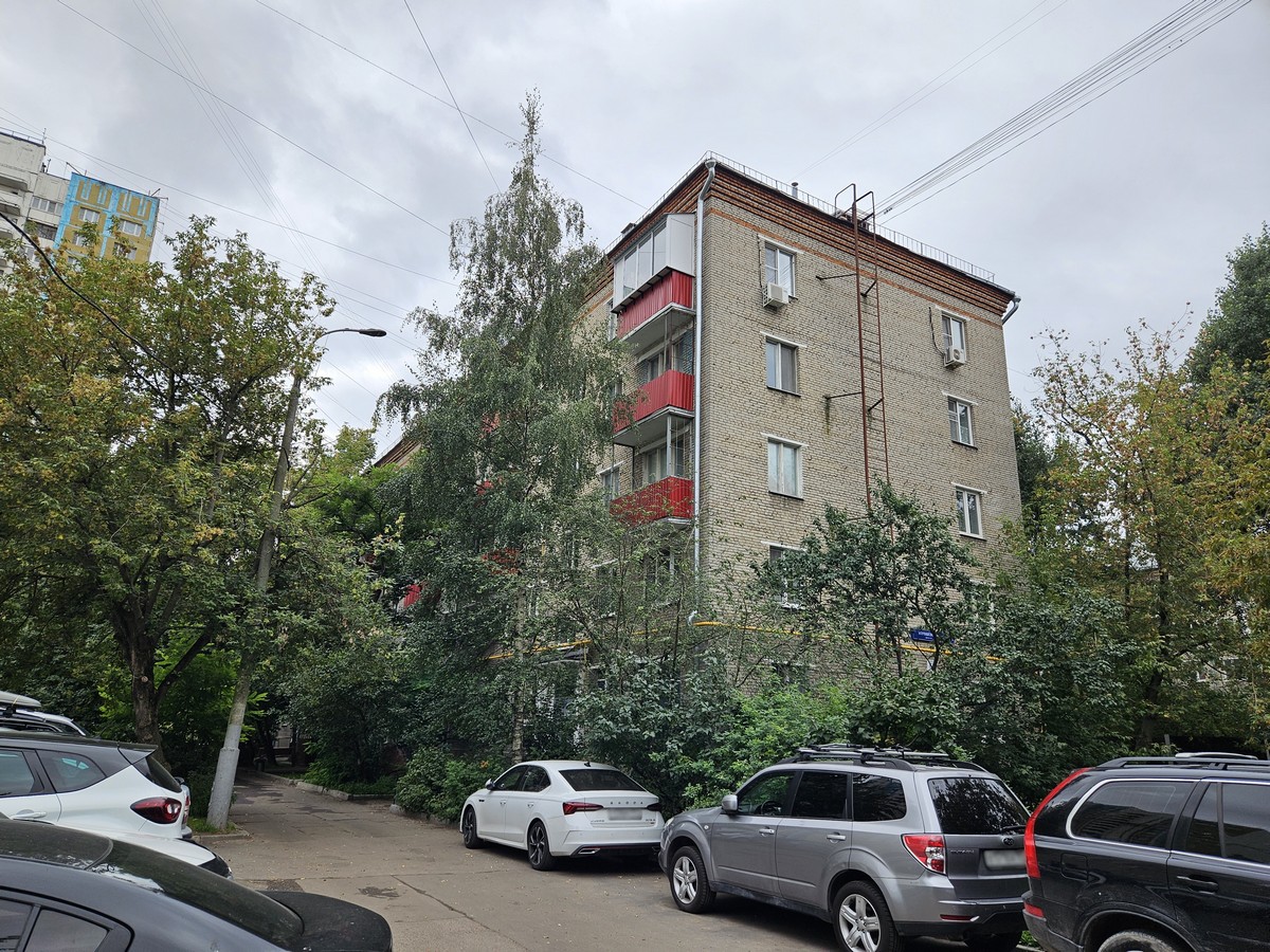 Продажа имущества, находящегося в собственности города Москвы: жилое помещение по адресу: г. Москва, Хорошёвское шоссе, д. 82, к. 10, кв. 30, общей площадью 42 кв. м (Этаж № 5), кадастровый номер: 77:09:0005006:5696