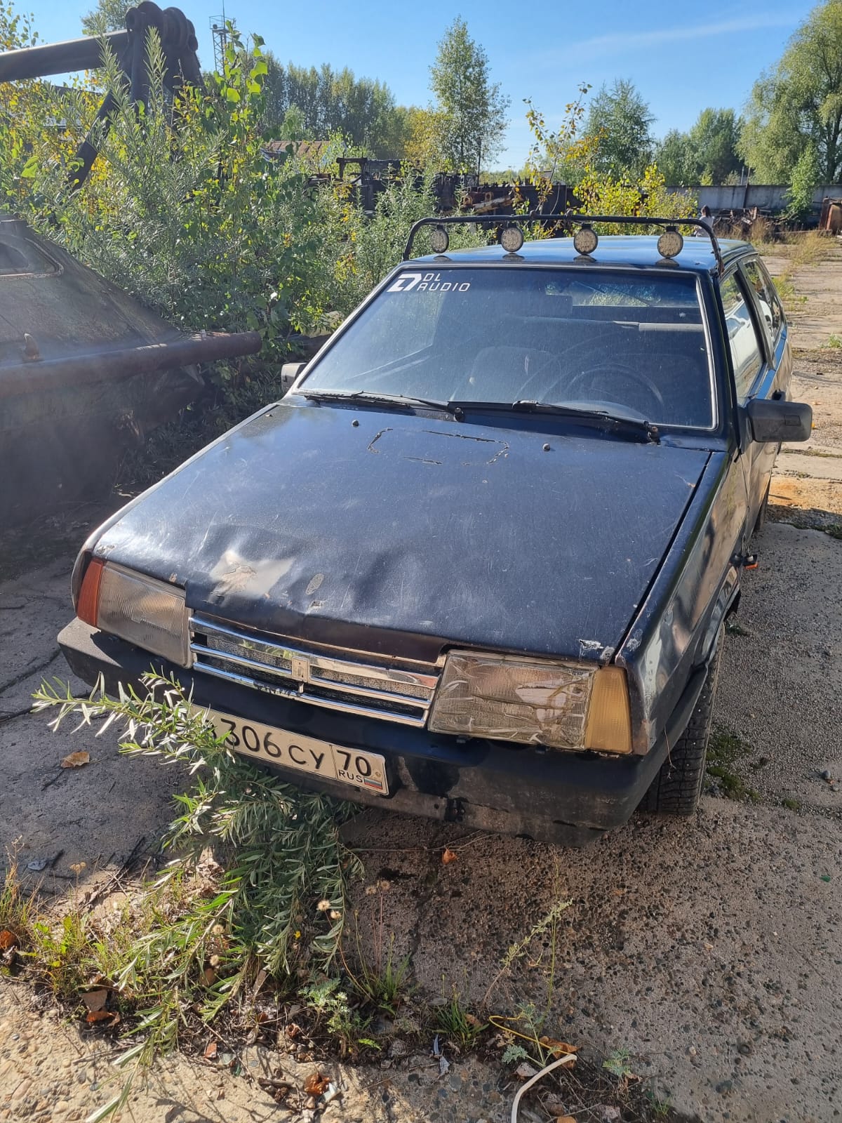 Автомобиль ВАЗ 21083