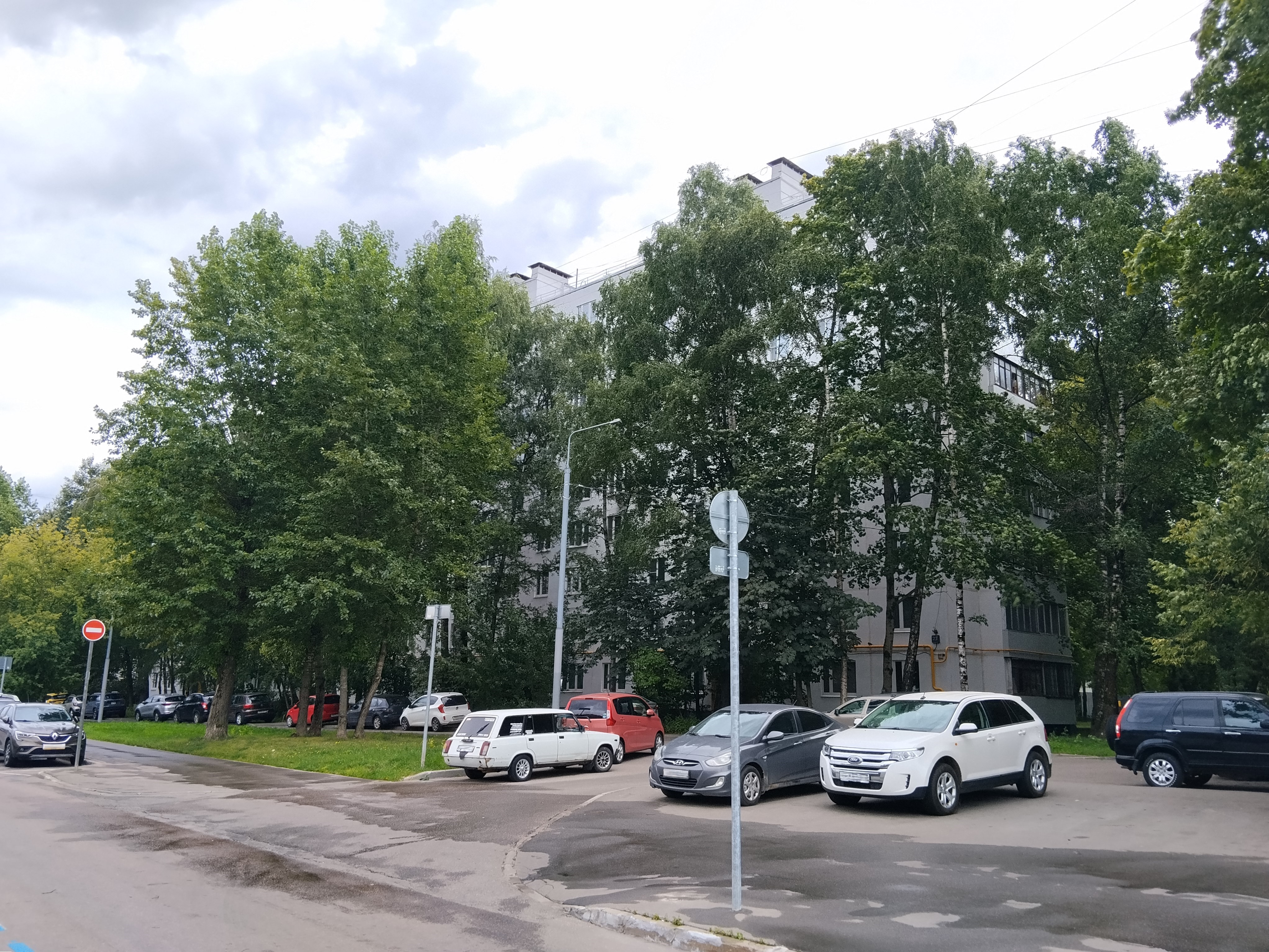 Продажа имущества, находящегося в собственности города Москвы, жилое помещение по адресу: г. Москва, ул. Героев Панфиловцев, д. 23, к. 1, кв. 37, ком. 2, площадью 11,4 кв.м, (этаж № 01), кадастровый номер: 77:08:0003007:15578