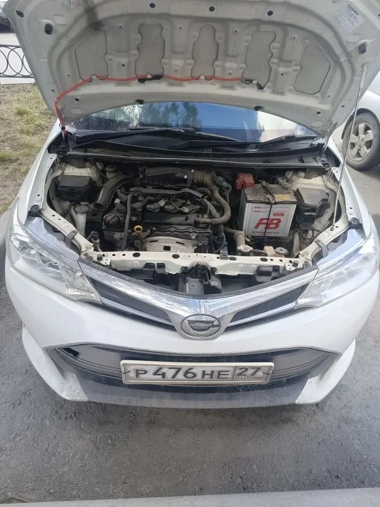 Автомобиль марки Toyota Corolla Axio., г/н Р476НЕ27 ,2017 г.в., № кузова RE160-7017808, цвет белый,трещина на лобовом стекле,вмятина на богажнике