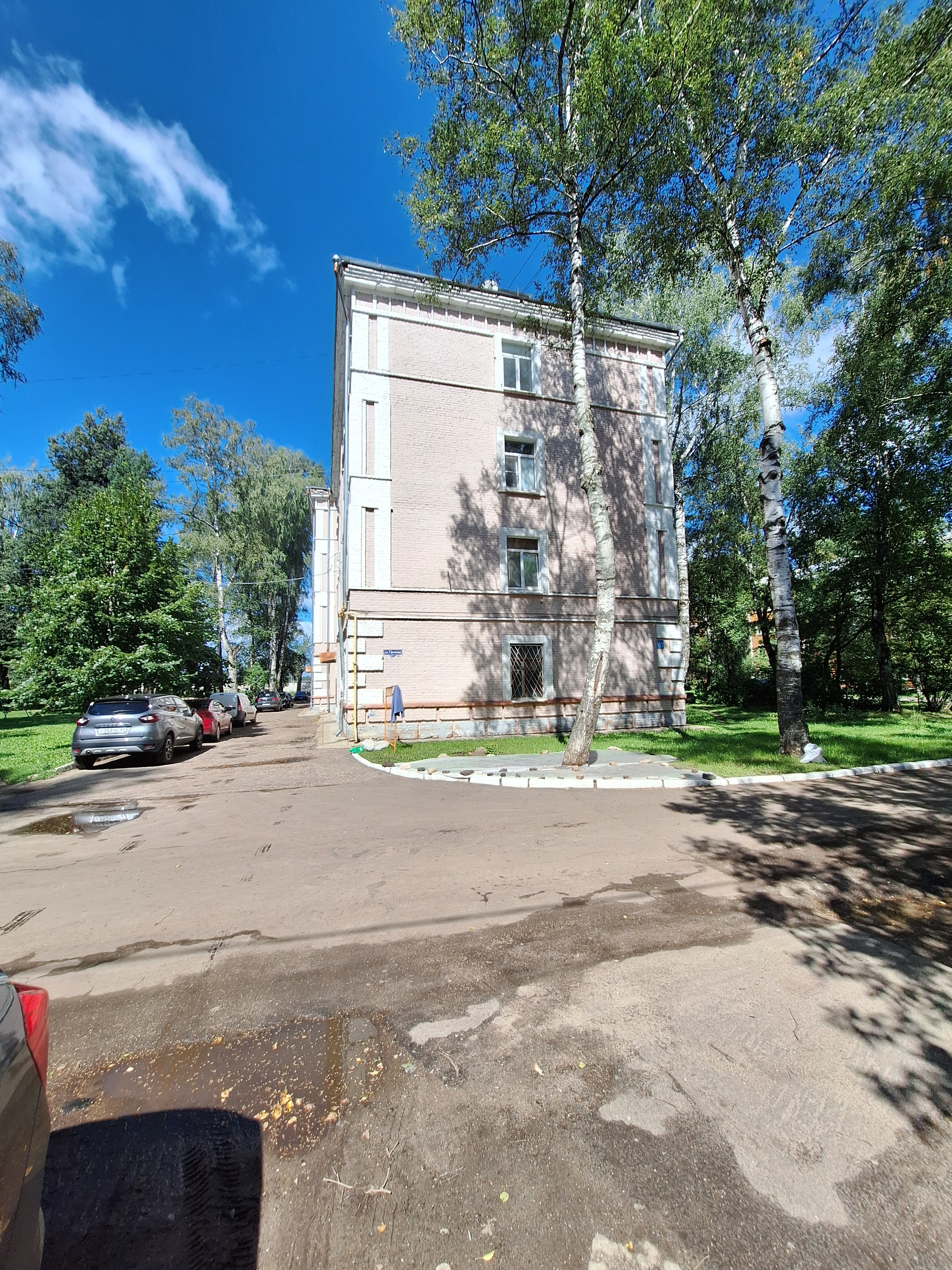 Нежилое помещение Этаж 1