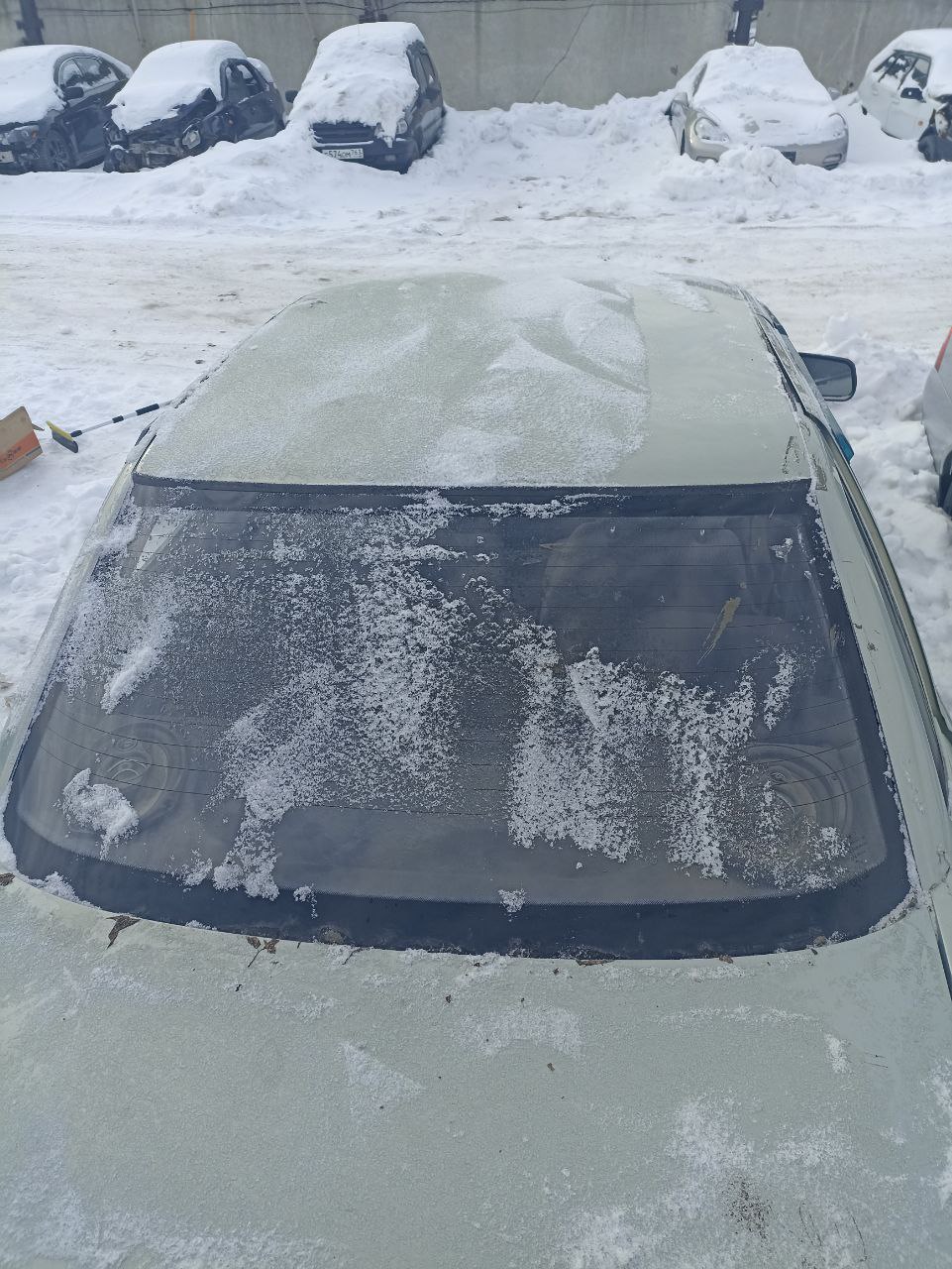Автомобиль марки «ВАЗ 21100» Vin ХТА211000Х0095364. Паспорт транспортного средства. Комплект ключей.