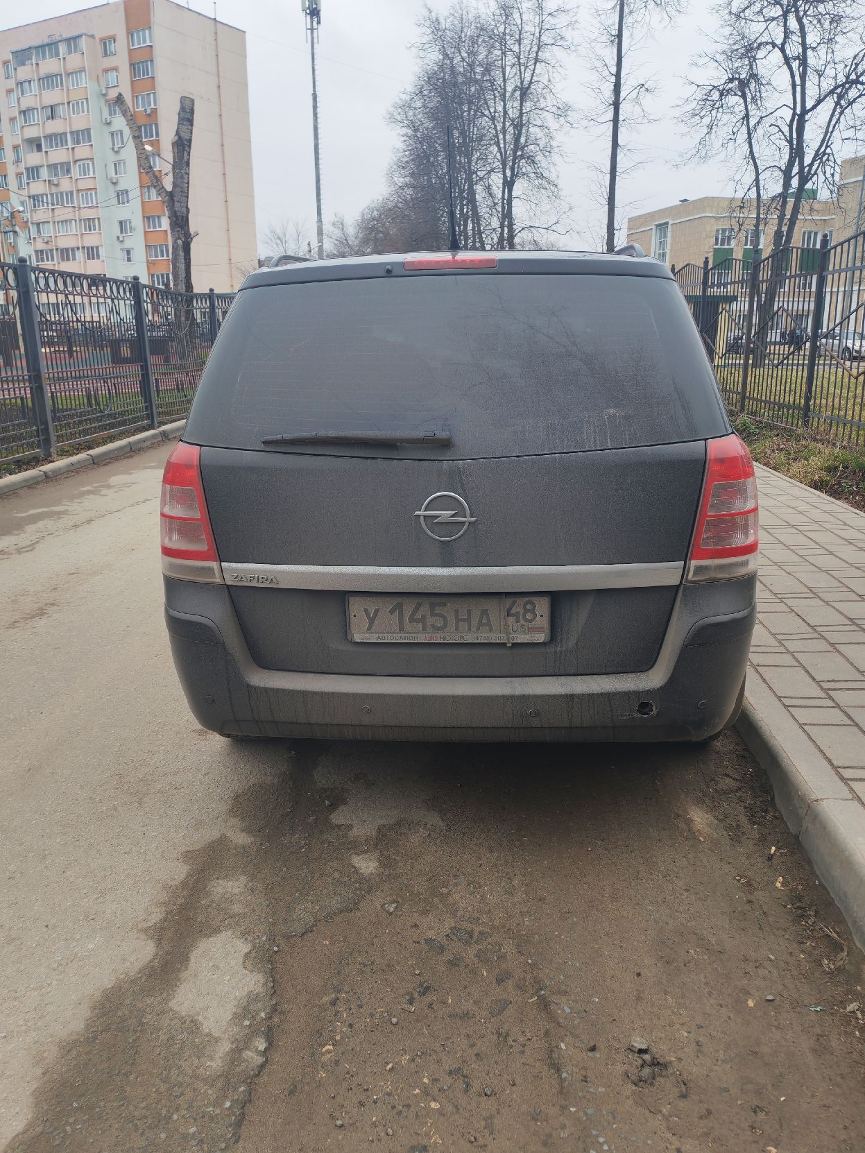 Автомобиль Опель ЗАФИРА, 2010 г.в.