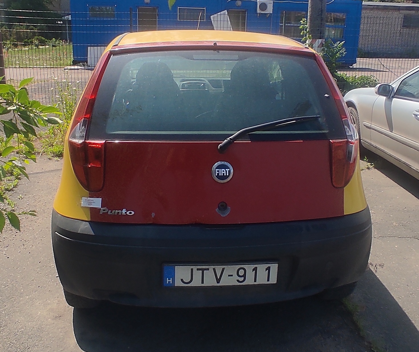 Имущество в качестве годных остатков: автомобиль марки «FIAT» модель «188 PUNTO», года выпуска 2005, государственный регистрационный номер «JTV911», VIN:ZFA18800004948126