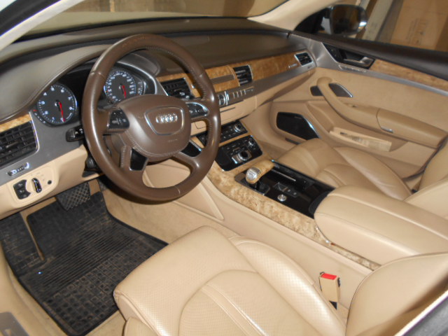 траспортное средство - AUDI A8 L, 2012 года выпуска (VIN WAUZZZ4H8CN033611), государственный номер K 520 УК 716 с комплектом установленных на транспортном средстве автошин марки Пирелли 235/50/19 Н103 SCORPION ICE ZERO 2 XL в количестве 4 шт., автодисков марки Alutec W10 8.5*19 5/112 ЕТ32 66.5 RBFP в количестве 4 шт., дополнительный комплект автошин 235/50R19 Arivo Ultra ARZ5 XL (Лето) в количестве 4 шт.