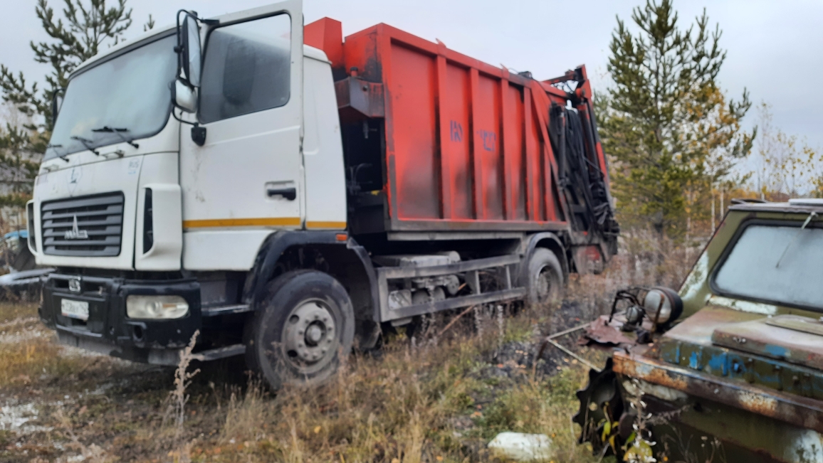 Мусоровоз КО-427-34 на шасси МАЗ-5340В2 ПТС 57 Н699924, выдан ОАО "Мценский завод Коммаш", 31.12.2013; идентификационный номер (VIN) Х5Н427344D0000022 модель, номер двигателя ЯМЗ-5363. D0007040, Шасси (рама) №YЗМ5340В2D0000022, кузов (прицеп) № отсутствует, цвет белый, номер К358ВУ142