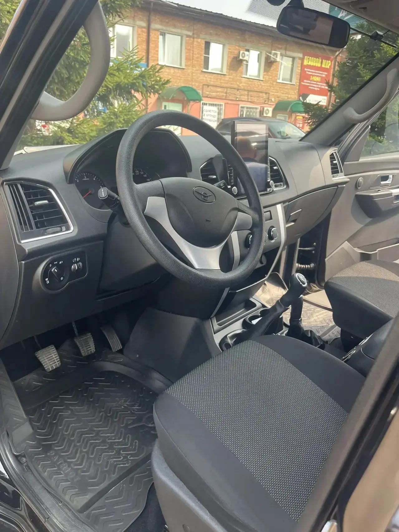 Грузовой автомобиль УАЗ UAZ PICKUP, 2024 г.в., г/н М789УА124, VIN XTT236320R1013193, № кузова (кабины) XTT236320R1013193, цвет черный. В рабочем состоянии, в наличии ключи, СТС, ЭПТС. Должник Каспирович А.Ю. Обременения: Залог, запреты на рег. действия. Начальная цена продажи 1449450,00 руб. Задаток 218000,00 руб. (пор. 1758)
