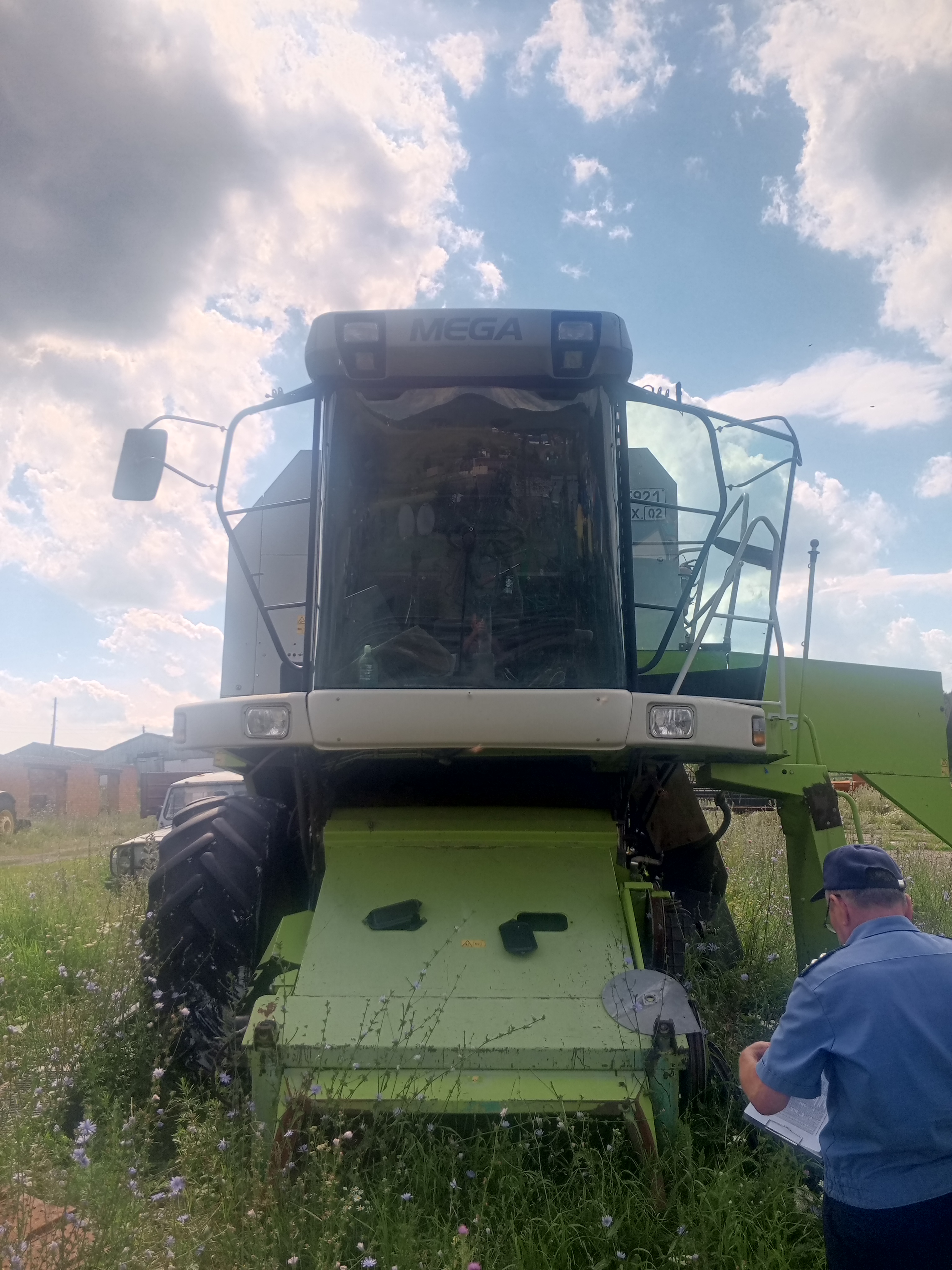 Комбайн CLAAS MEGA 360