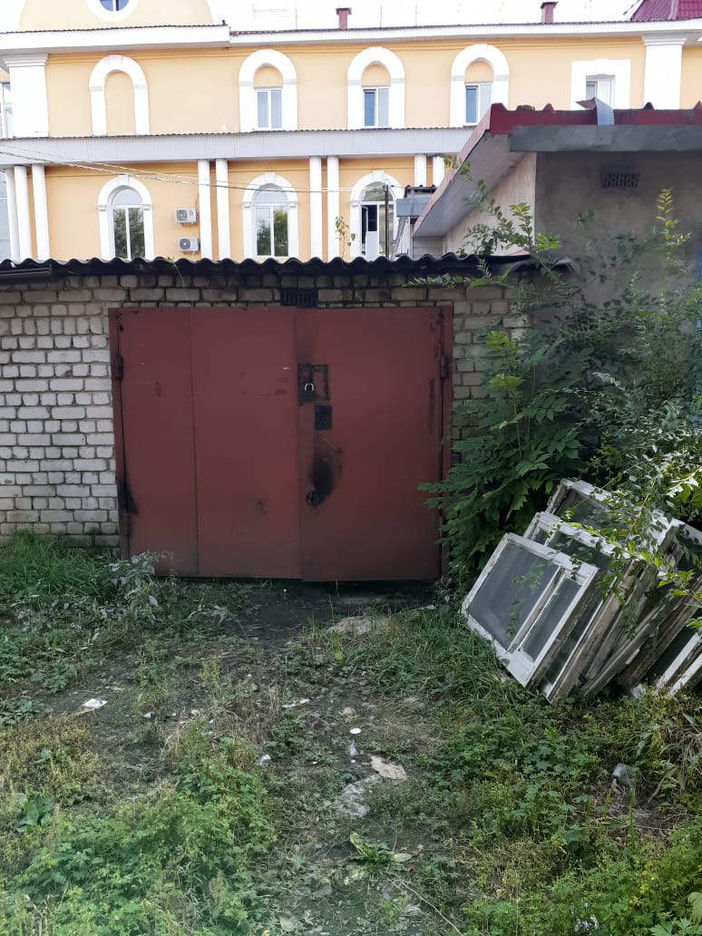 Индивидуальный гараж, назначение:  нежилое,  общей площадью 24 кв.м, кадастровый номер 28:01:130085:788, расположенный по адресу: г. Благовещенск, квартал 85. Продажа объекта осуществляется одновременно с отчуждением земельного участка, общая площадь 24 кв.м, кадастровый номер 28:01:130085:34. Рыночная стоимость земельного участка–131 208 (сто тридцать одна тысяча двести восемь) рублей, НДС не облагается, и не включается в цену продажи лота,подлежит оплате в соответствии  с условиями договора