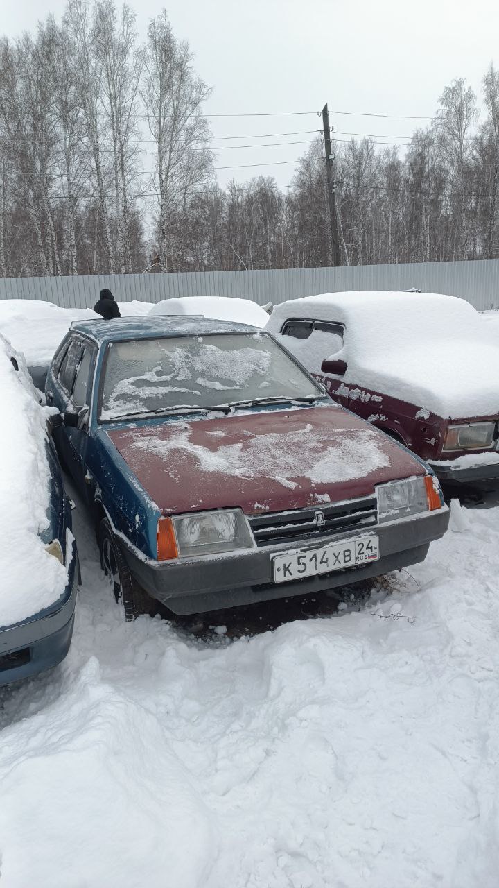 Автомобиль ВАЗ 21093, г/н К514ХВ24, 2001 г.в., VIN XTA21093013002151, двигатель № 3129405, цвет синий комплектность и состояние не проверялась данное имущество обращено в доход государства, находится в Дзержинском районе