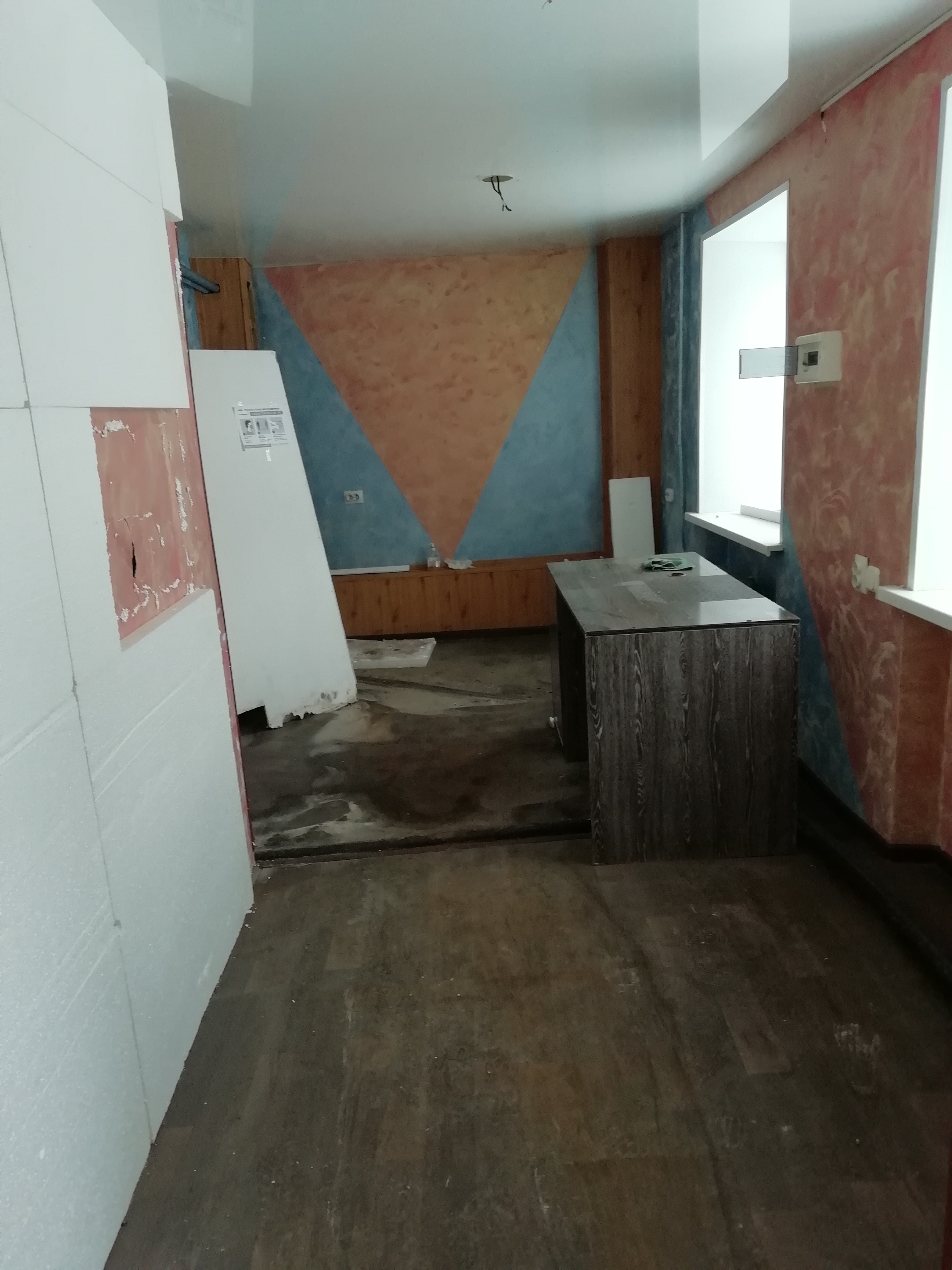 Нежилое помещение по адресу Стерлитамак, ул.Голикова, д.24а, 16,6 кв.м.