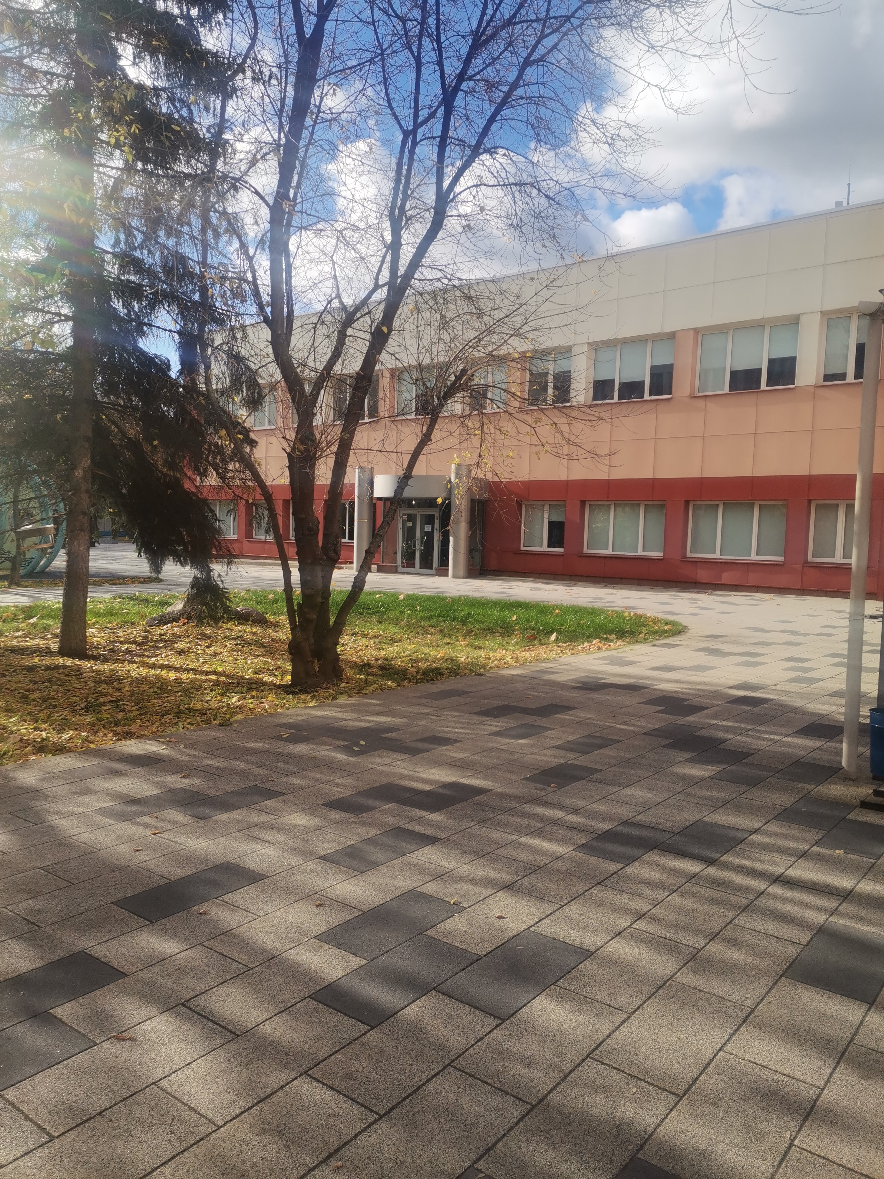Объект аренды, площадь 68,5 кв. м, номера на поэтажном плане: этаж 1, пом. II, ком. 24в, часть 26, 26а, 34, 35, 36, 37, адрес (местонахождение) объекта: Российская Федерация, город Москва, вн.тер.г. муниципальный округ Капотня, квартал Капотня 2-й, дом 22, помещение 2/1