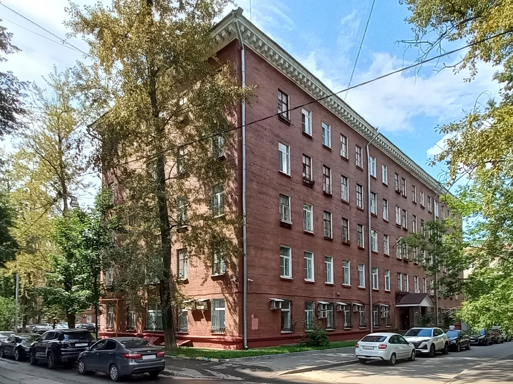 Продажа имущества, находящегося в собственности города Москвы, жилое помещение по адресу: г. Москва, ул. Кржижановского, д. 7, к. 3, помещ. 37, ком. 1, площадь 16,7, кадастровый номер: 77:06:0003004:4177