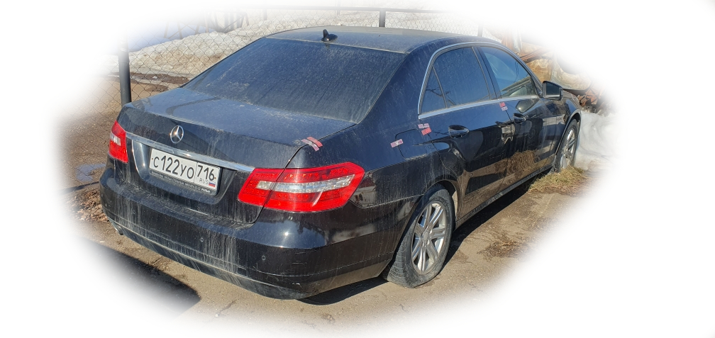 Автомобиль марки MERSEDES-BENZ Е 200 (122)