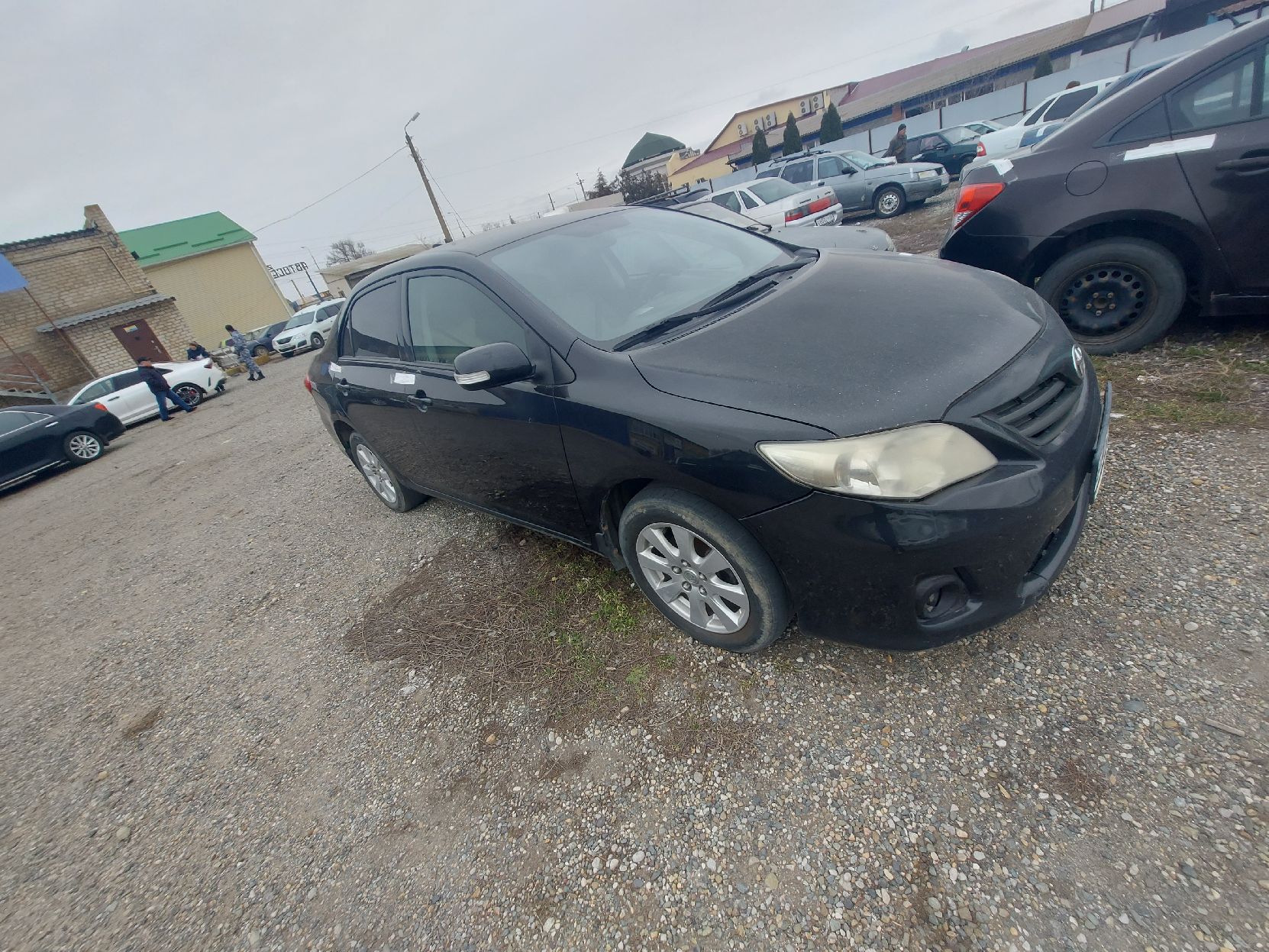 Автомобиль Toyota Corolla (легковой седан), 2011 года выпуска, цвет - черный, идентификационный номер (VIN) JTNBV58EX0J134818, государственный номер Е009НР08, номер кузова (прицепа) JTNBV58EX0J134818, номер двигателя 0234032, рабочий объем двигателя - 1598 куб. см, мощность двигателя - 91 кВт/124 л.с, местонахождение: Республика Калмыкия, г. Элиста, ул. Ленина, д. 6.
