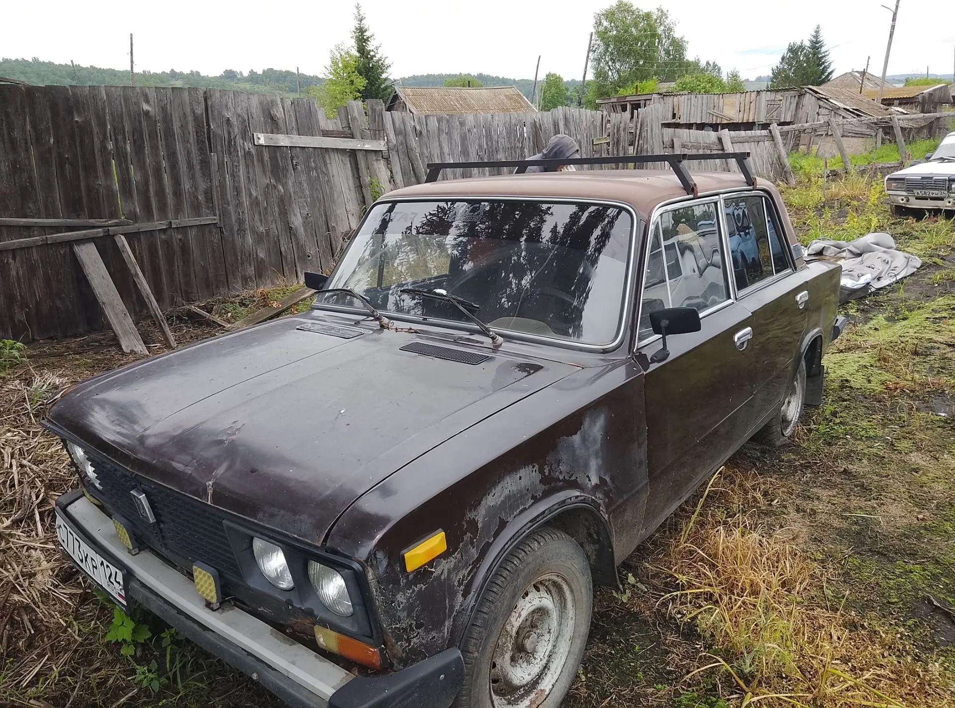 Автомобиль ВАЗ-21063, г/н С773КР124, 1989г.в., VIN XTA 210630К2155953. Рабочее состояние, и комплектность автомобиля не проверялось. Находится в Балахтинском р-не, данное имущество обращено в доход государства (Документы, ключи отсутствуют). (131/26)