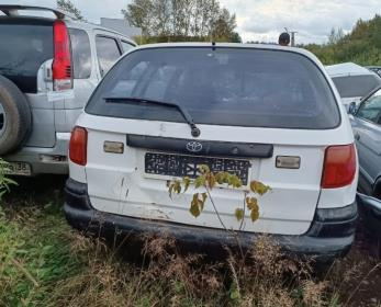 Автомобиль марки Тойота калдина, без г/н