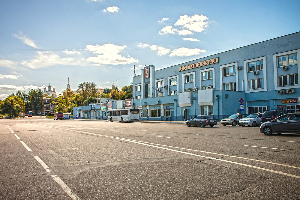 Нежилые помещения №№ 11 (коридор), 11а (подсобное), 13 (кабинет), 13а (подсобное), 12 (санузел), 12а (санузел), 14 (тамбур)