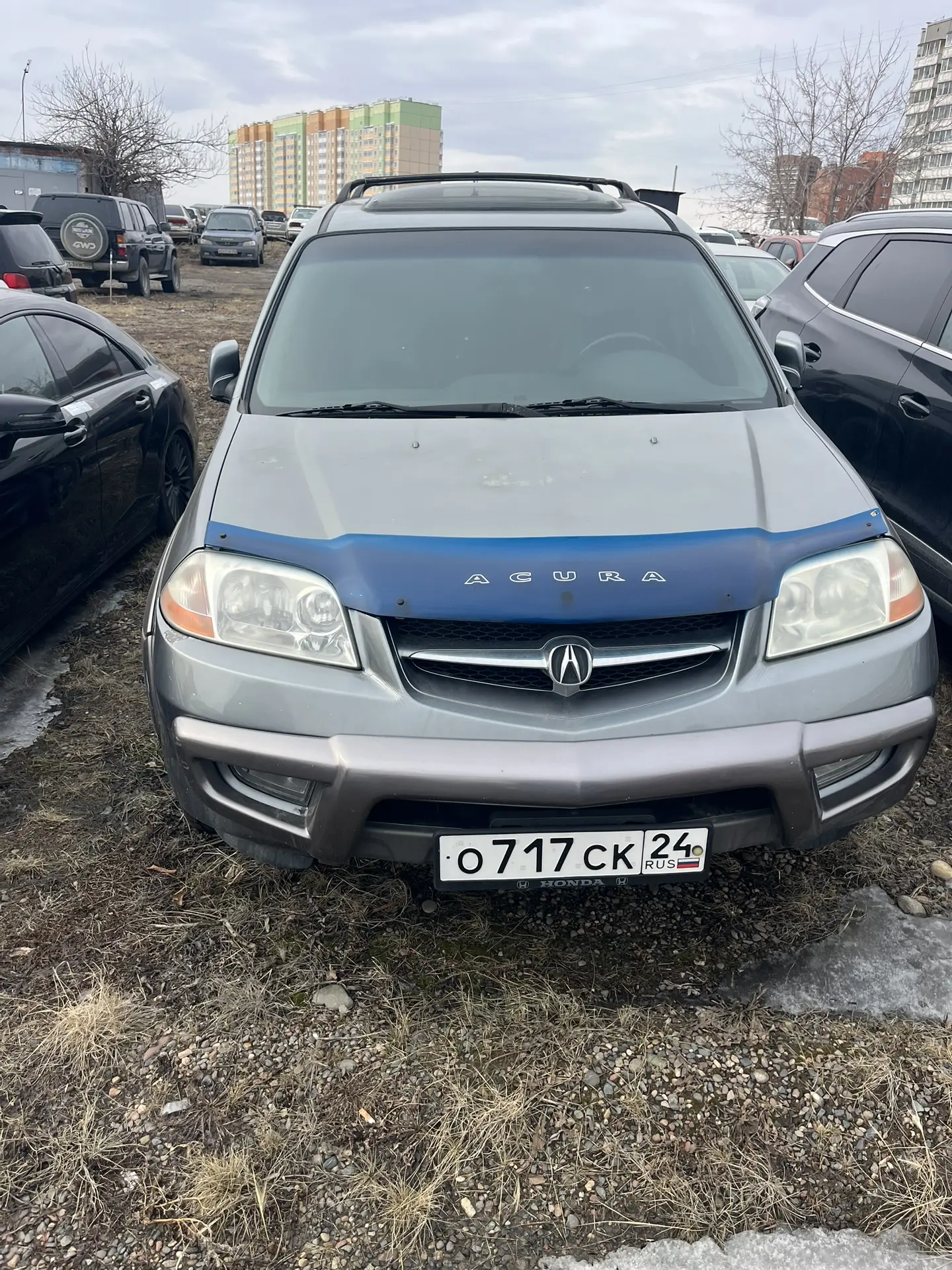 (повторные торги) Легковой автомобиль ACURA MDX, 2001 г.в., г/н О717СК24, VIN 2HNYD18691H525328, № кузова 2HNYD18691H525328, цвет серый. Идентификационные номера не сверялись, рабочее состояние не проверялось, автомобиль закрыт, ключи и документы отсутствуют. Должник Арсеньян Е.С. Обременения: Арест, запреты судебного пристава исполнителя на рег. действия. Начальная цена продажи 527850,00 руб. Задаток 80000,00 руб. (пор. 637)