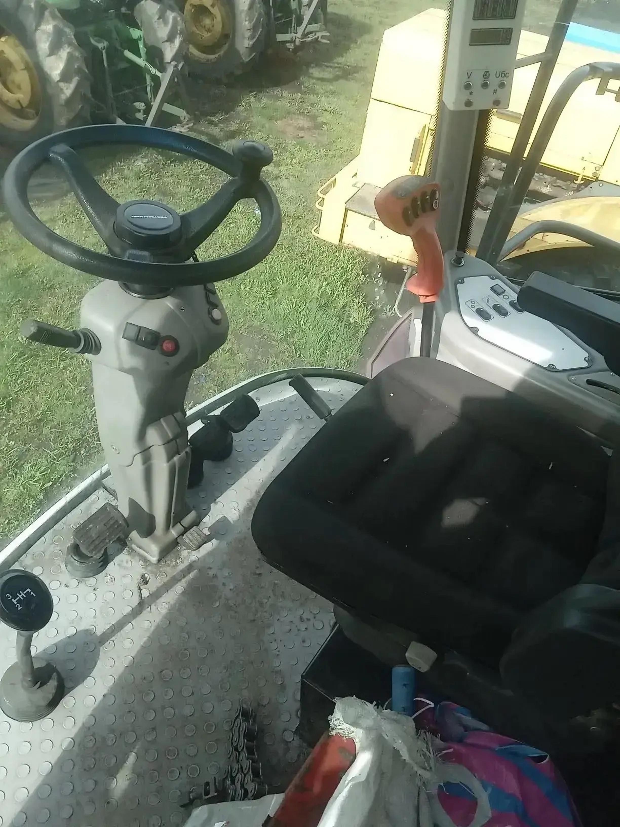 Трактор JOHN DEERE 6110В