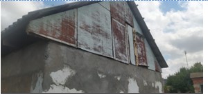 Нежилое здание и земельный участок под ним