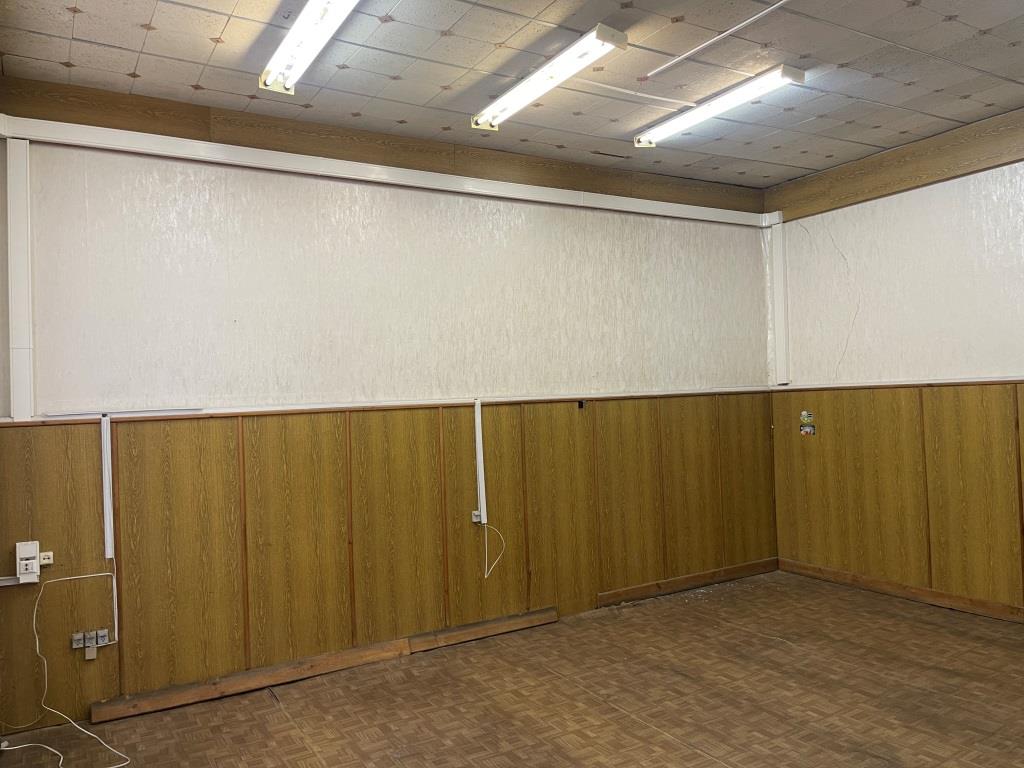 помещение, №№ 83, 84, 85, назначение: нежилое, этаж № 2, площадь 46,3 кв.м,  кадастровый номер 37:24:040221:203, местоположение: Ивановская область, г. Иваново, ул. Кузнецова, д. 44
