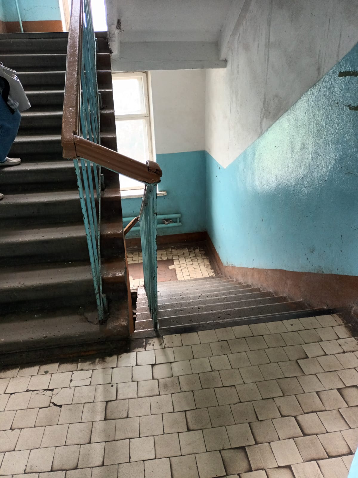 Объект аренды, площадь 110,00 кв. м, номера на поэтажном плане: этаж 2, ком. 2, 4 - 8, адрес (местонахождение) объекта: Тамбовская область, р-н Мучкапский, рп. Мучкапский, ул. Советская, д. 10. Вход в объект аренды из общей входной группы