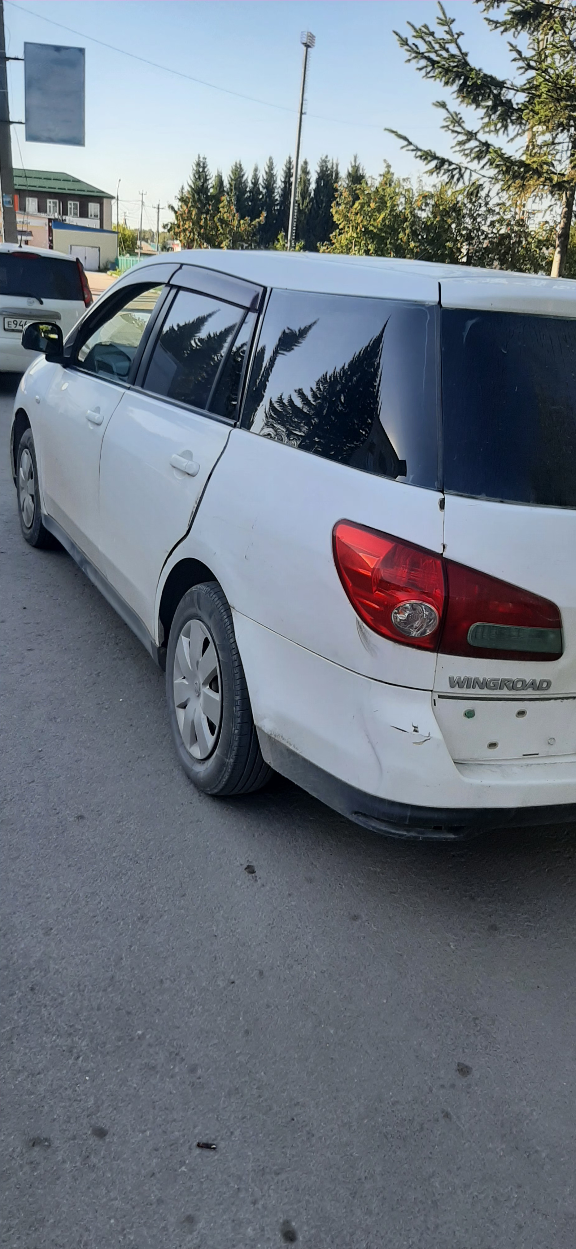 Легковой автомобиль NISSAN WINGROAD, 2008 г.в., г/н: О071ЕА154, кузов № Y12099736, цвет-белый. Адрес: НО, Маслянинский р-он, р.п. Маслянино, ул. Дорожная, д. 15. (арест)