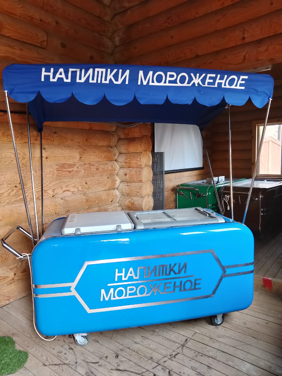 Торговая тележка "Напитки Мороженое"