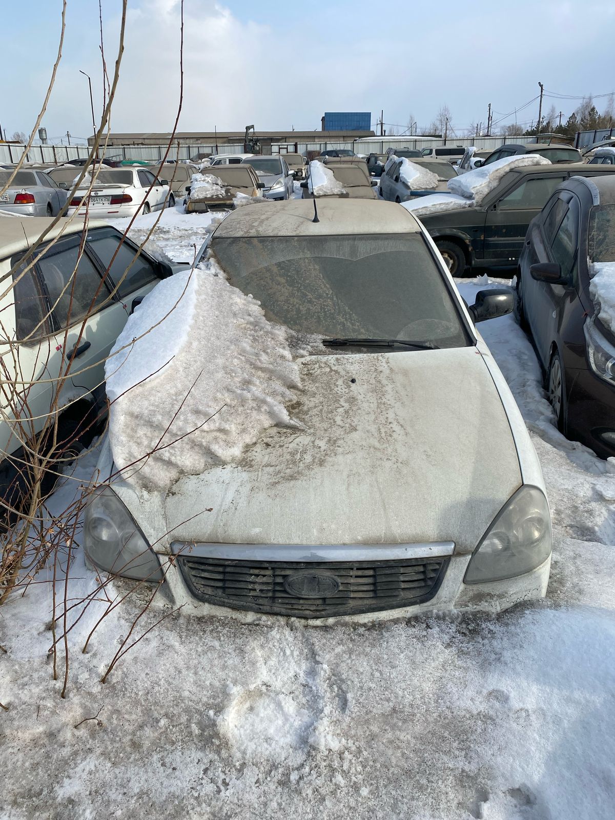 Автомобиль LADA 217230 PRIORA, г/н С609ОК124, 2011г.в., VIN XTA217230B0175077, комплектность и состояние не проверялась данное имущество обращено в доход государства, находится в Ачинском районе (Документы отсутствуют)