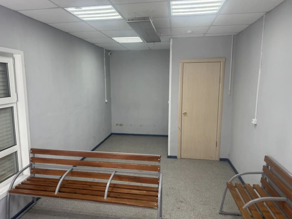 Право заключения договора аренды торговой площади 11,1 кв.м. муниципального имущества теплая автобусная остановка «Агрогородок», расположенная по адресу: Республика Саха (Якутия), г. Якутск, ул. Центральная с. Хатассы (конечная)