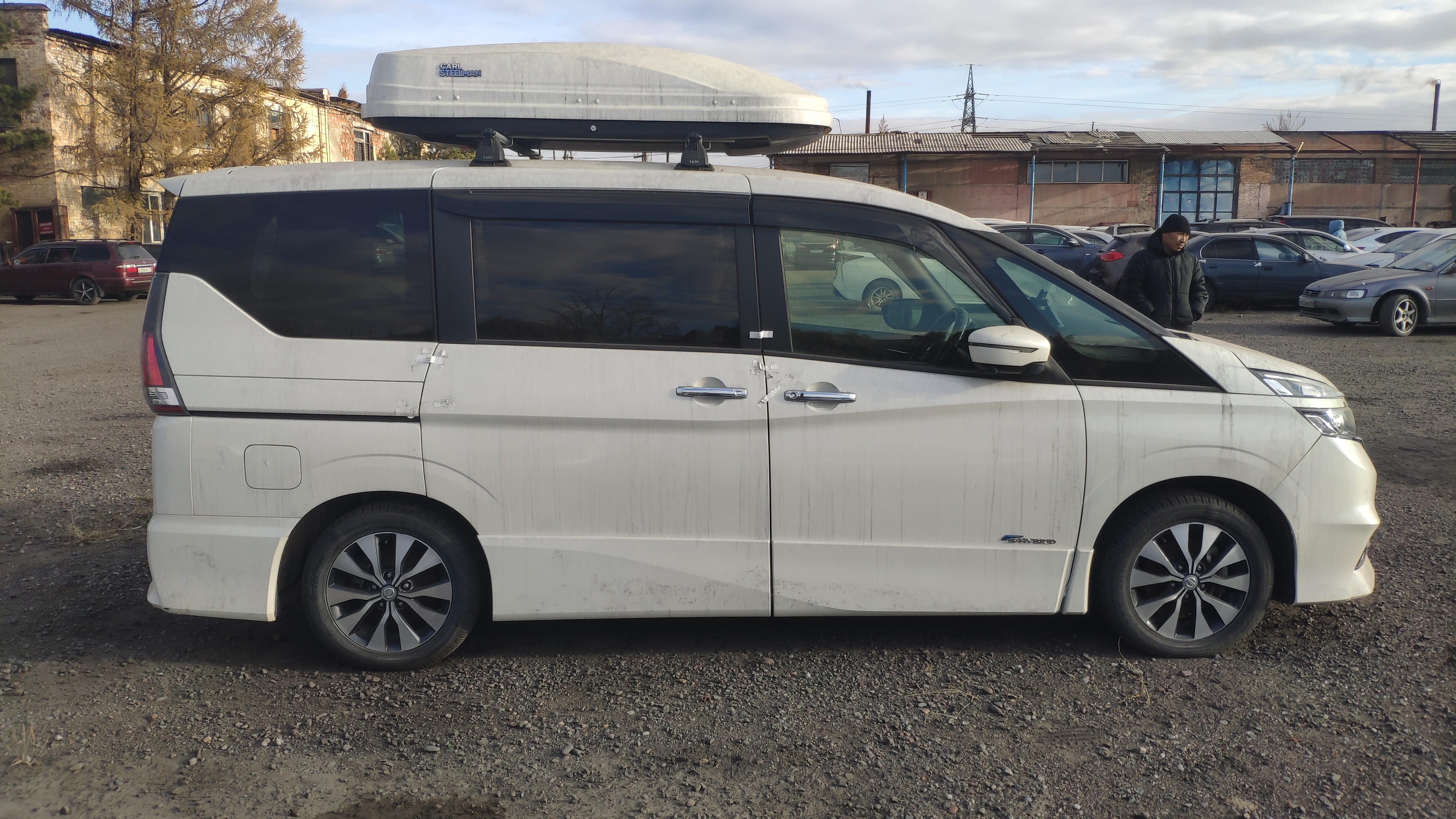 Транспортное средство марки «Nissan Serena Hybrid», 2018 г.в., с государственным регистрационным номером Х919АР17.