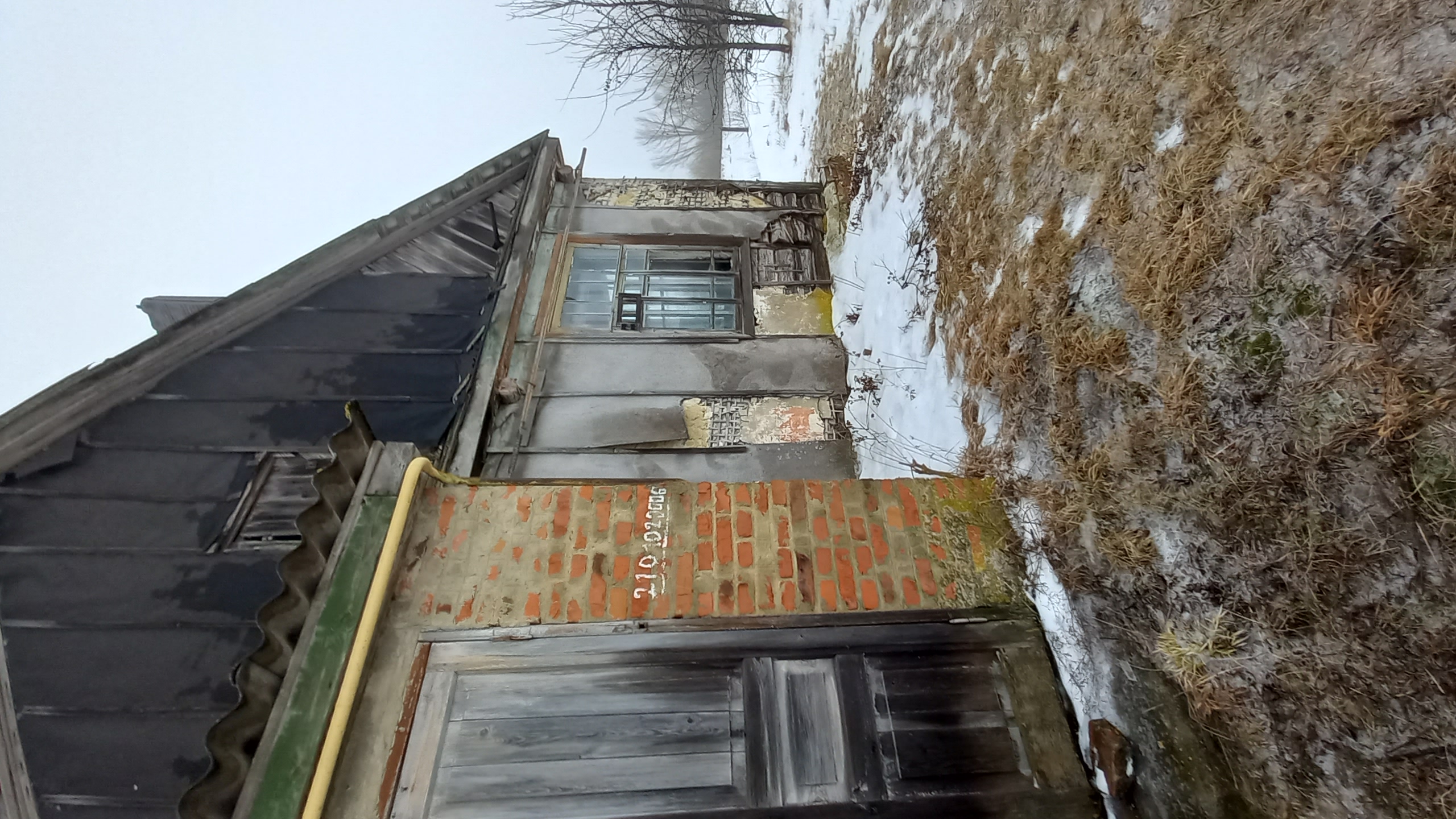 Помещение 130,8 кв.м, расположенное по адресу: Курская область, Фатежский р-н, с/с Верхнелюбажский, с. Верхний Любаж, ул. Полевая, д. 1, пом. I