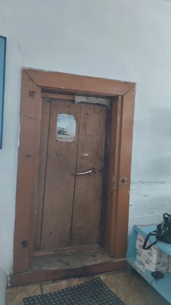 Здание нежилое (магазин)