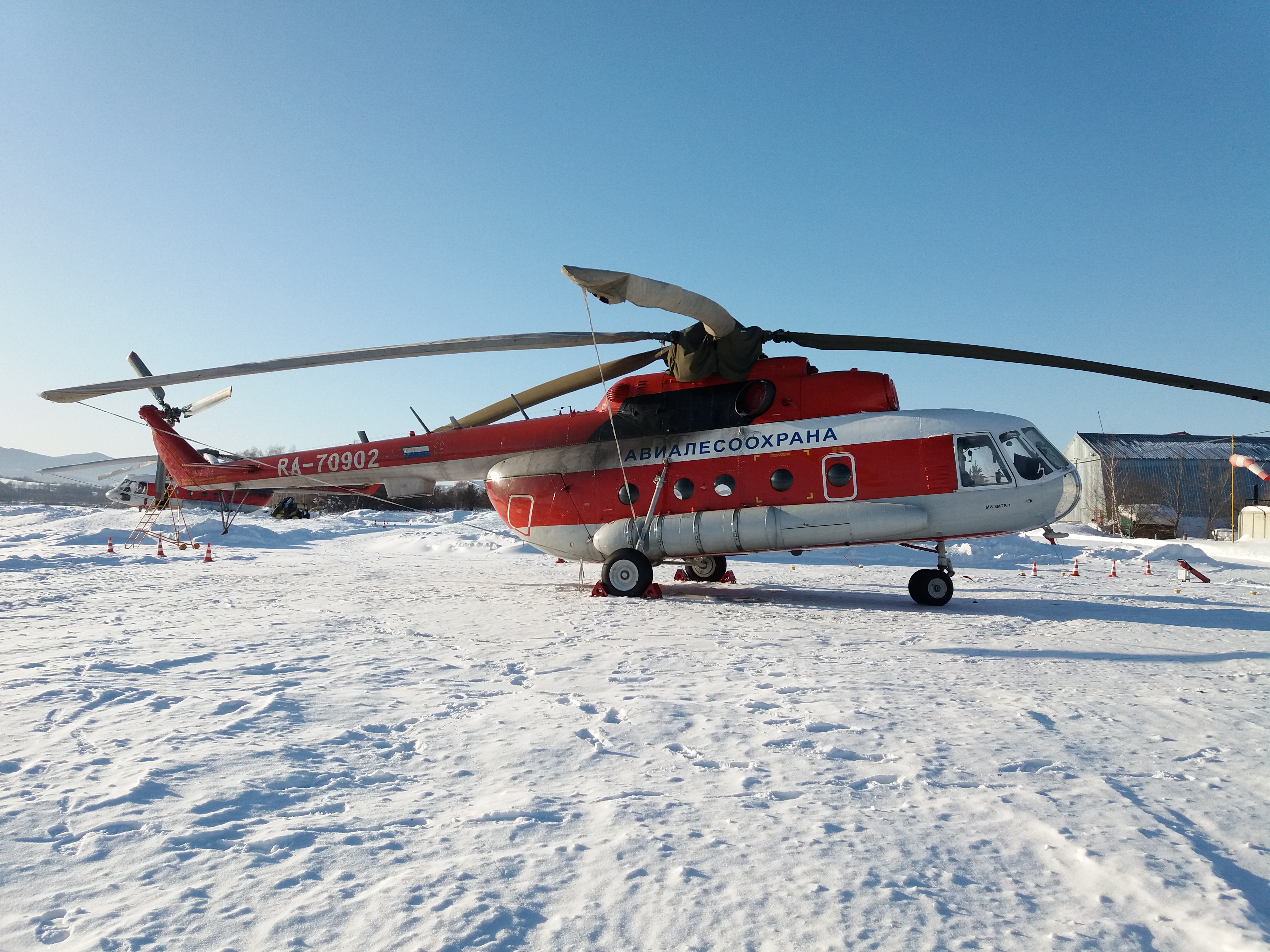 Воздушное судно МИ-8МТВ-1 RA-70902