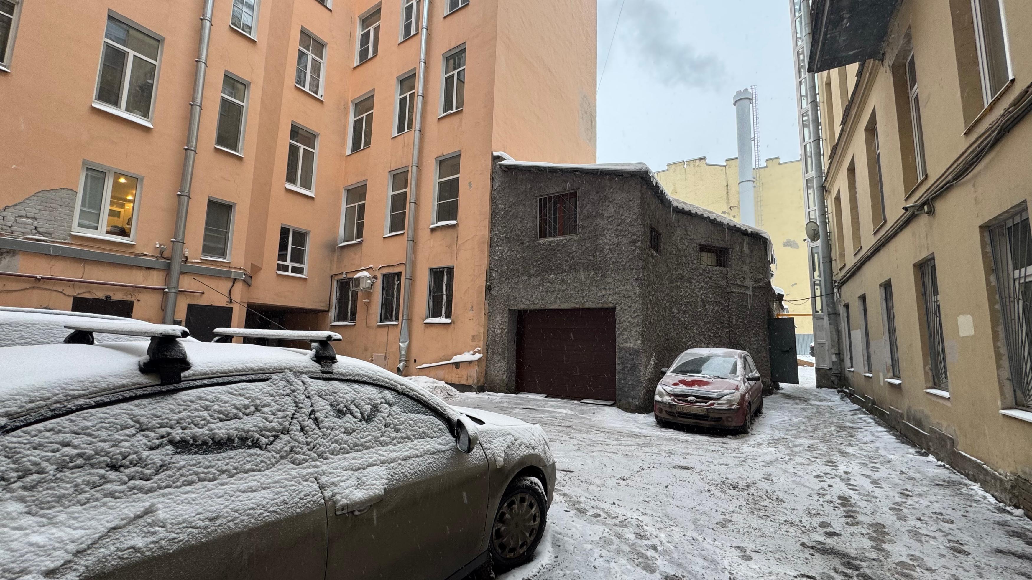Здание по адресу: г. Санкт-Петербург, Большой проспект П.С., дом 49/18, литера Д, и. земельный участок по адресу: Российская Федерация, Санкт-Петербург, внутригородское муниципальное образование города федерального значения Санкт-Петербурга муниципальный округ Кронверкское, Большой проспект П.С., земельный участок 49д, находящиеся в государственной собственности Санкт-Петербурга