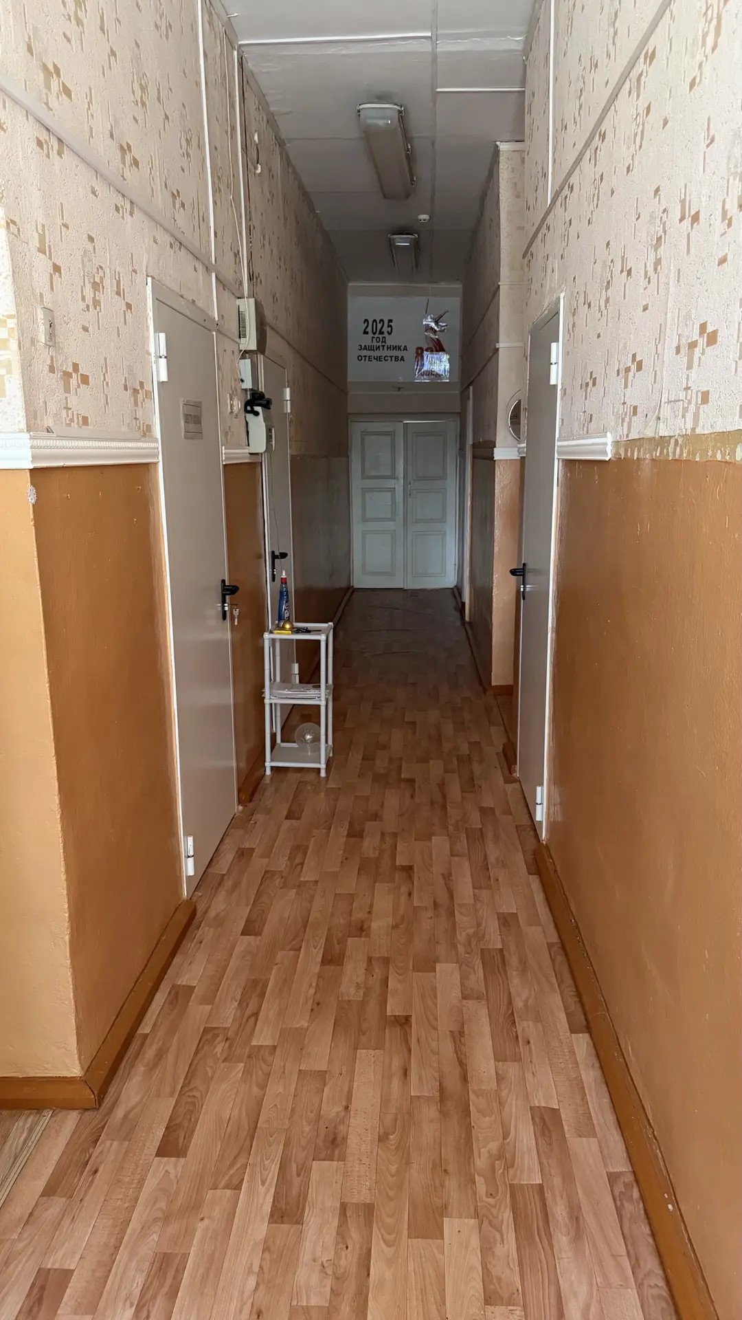 Нежилое здание, площадью 481,5 кв.м., этажность 1, год ввода эксплуатацию 1980, материал наружных стен: кирпичные, с кадастровым номером 61:30:0010113:387, нежилое здание, площадью 33,2 кв.м., этажность 1, год ввода эксплуатацию 1993, материал наружных стен: кирпичные, с кадастровым номером 61:30:0010113:429, на земельном участке с кадастровым номером 61:30:0010113:21, расположенные по адресу: Ростовская область, Песчанокопский район, с. Песчанокопское, пер. Мелиоративный, 2