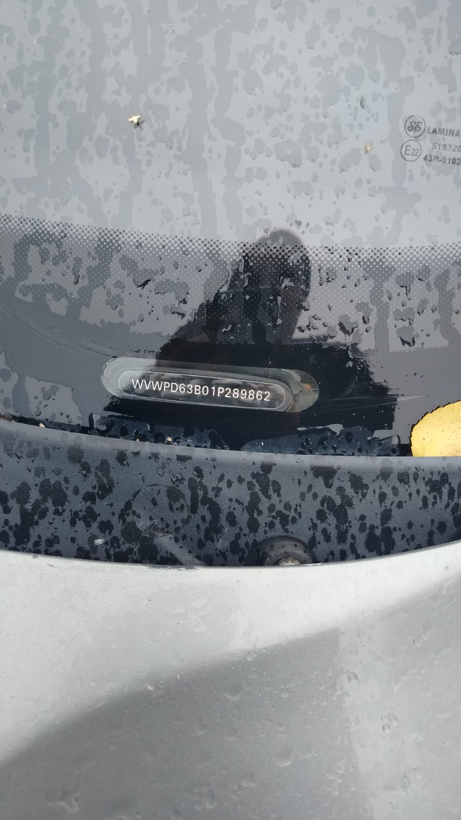 Лот № 4. Автомобиль "Volkswagen Passat", не на ходу, не заводится, аккумулятора нет, VIN: WVWPD63B01P289862, г.р.з. Р551ХУ11, г.в. 2001, ключи, СТС, ПТС (11-007867-1)