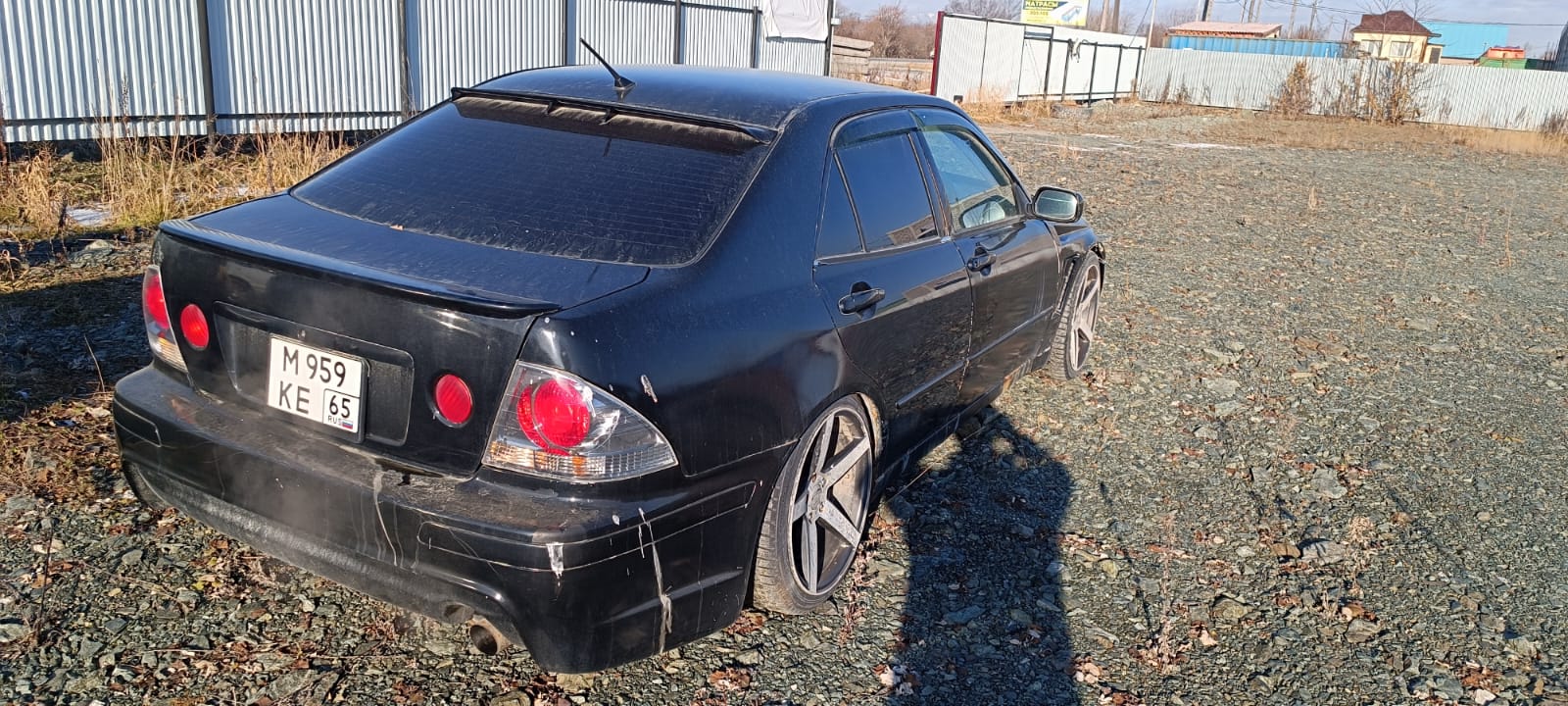 Автомобиль марки” Toyota ALTEZZA”, государственный номер М 959 КЕ 65