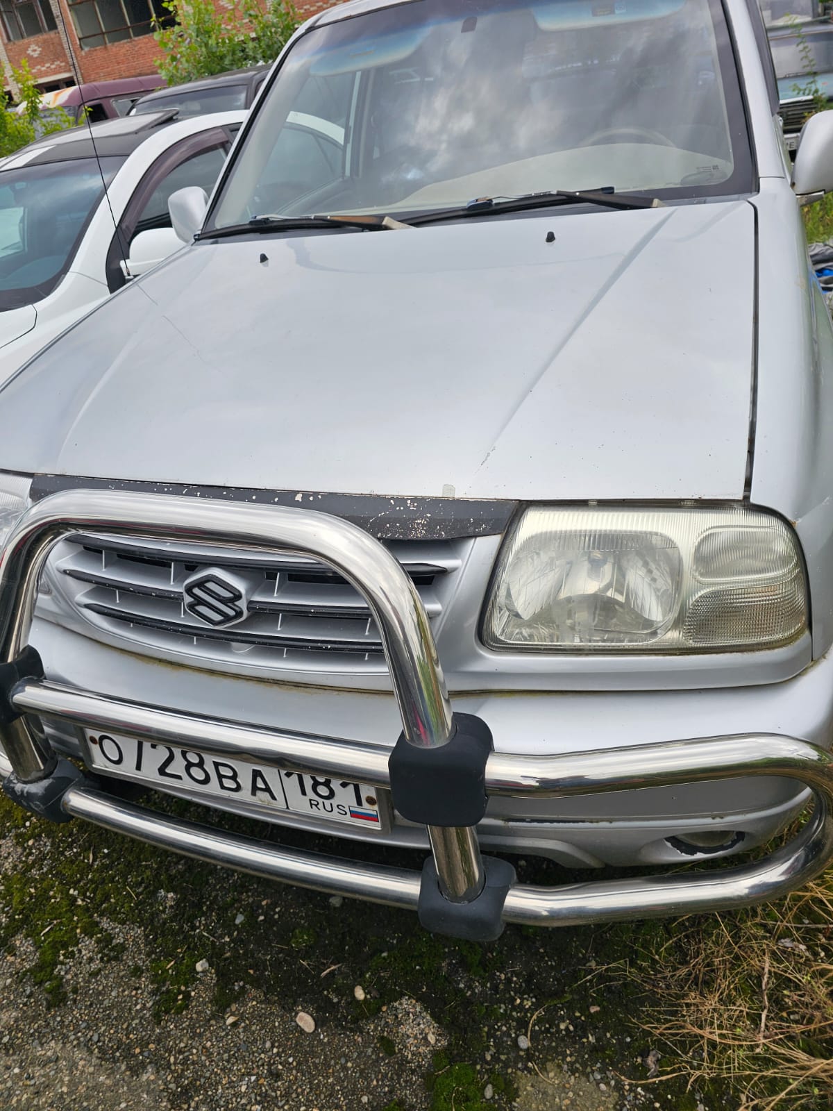 Автомобиль Сузуки XL -7, г/н О728ВА181, серебристого цвета. VIN JS3TX92V324114898. Документы отсутствуют.